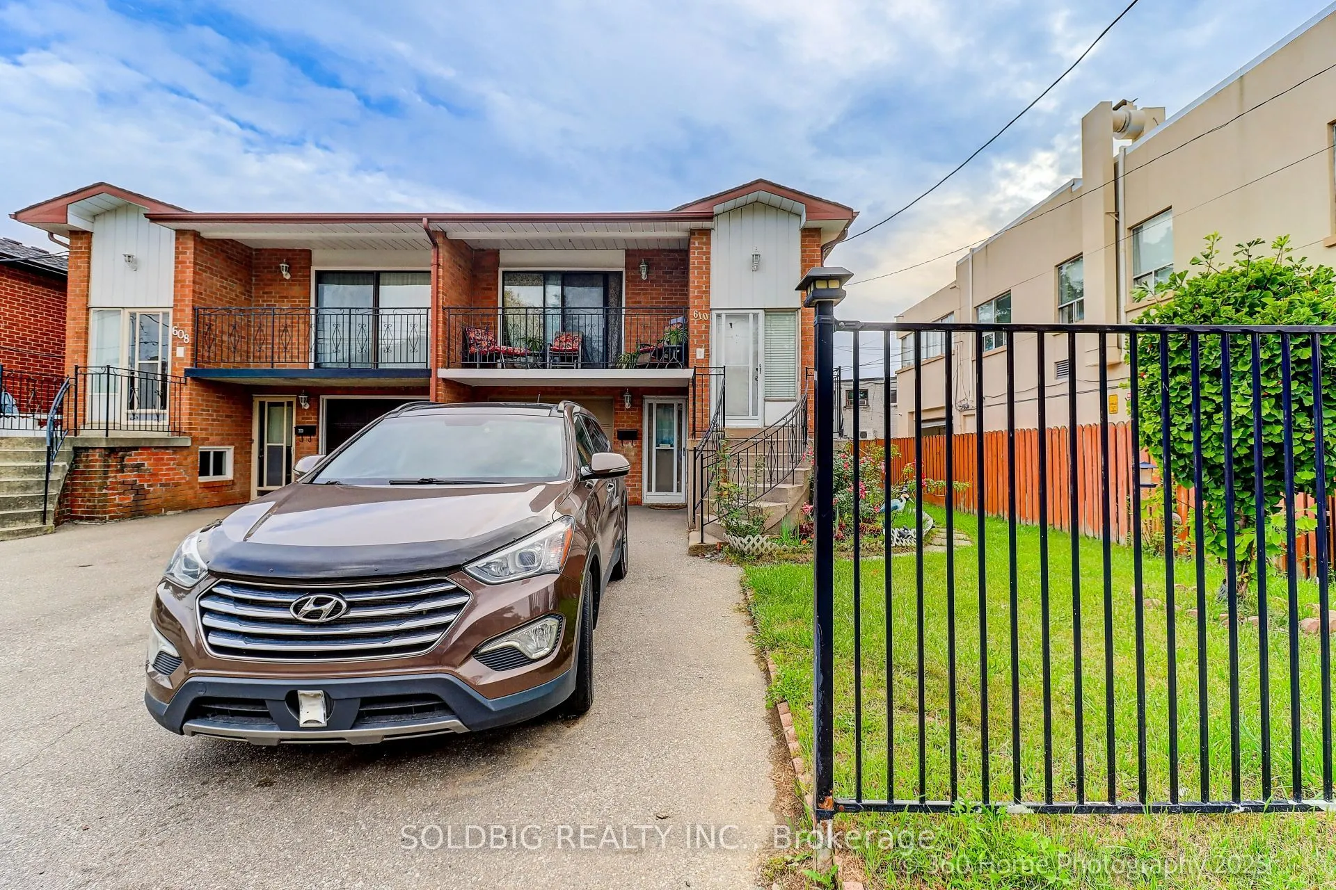 610 Vaughan Road