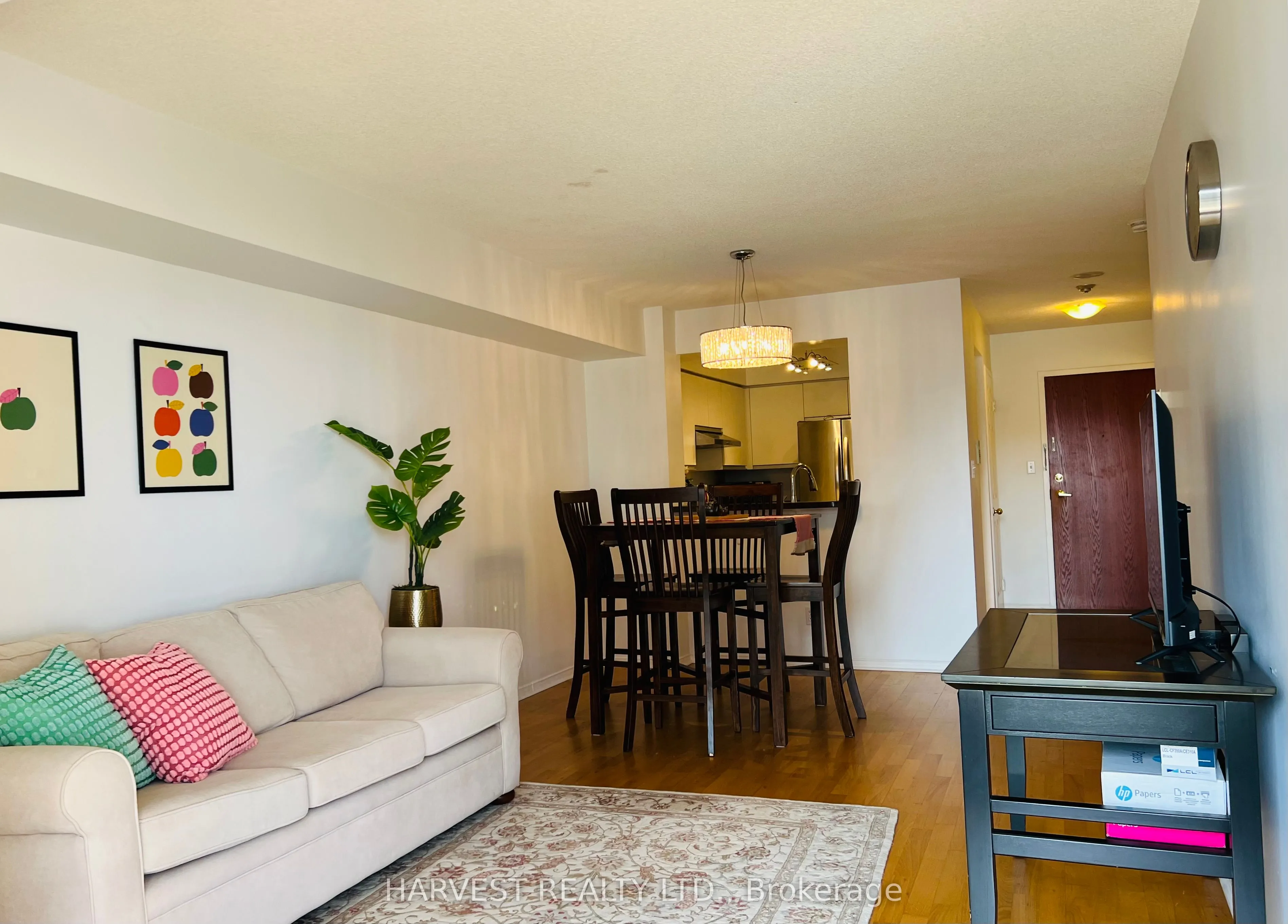 18 HILLCREST Avenue, #2206