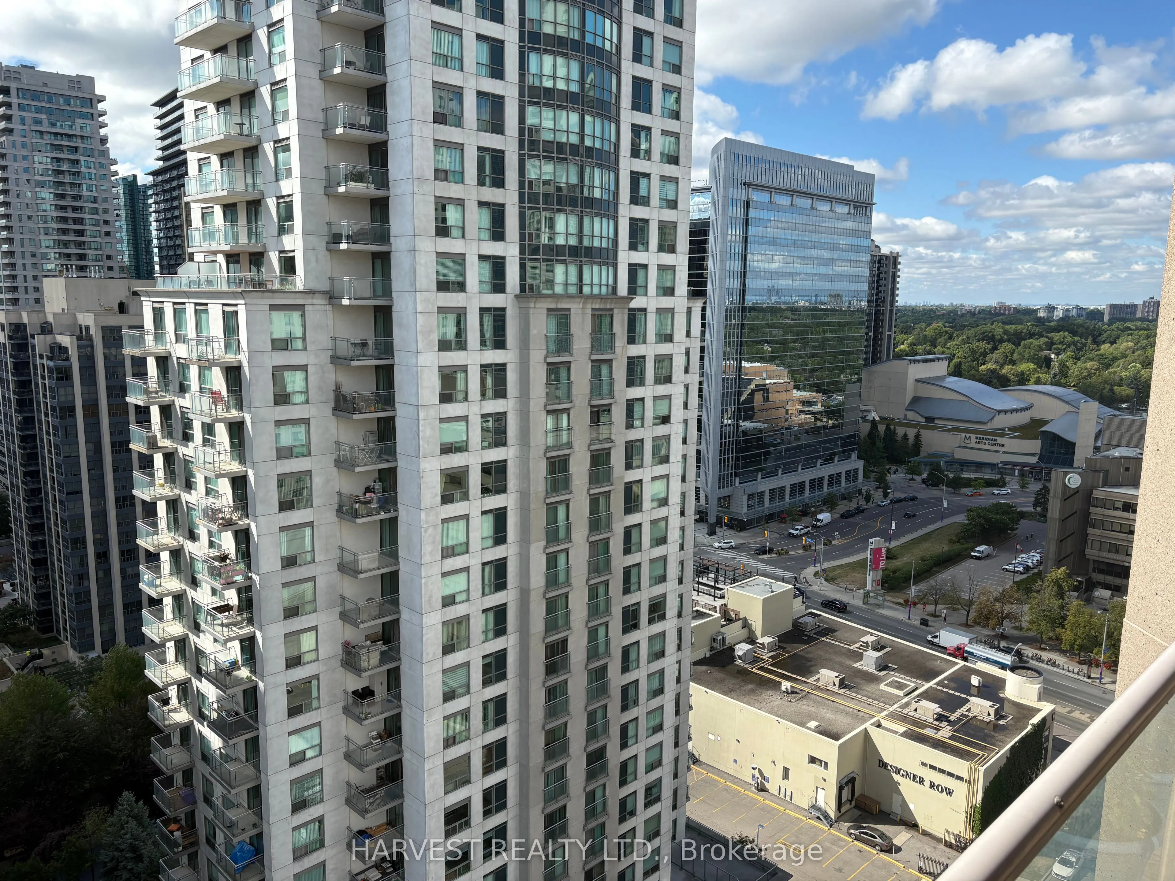 18 HILLCREST Avenue, #2206