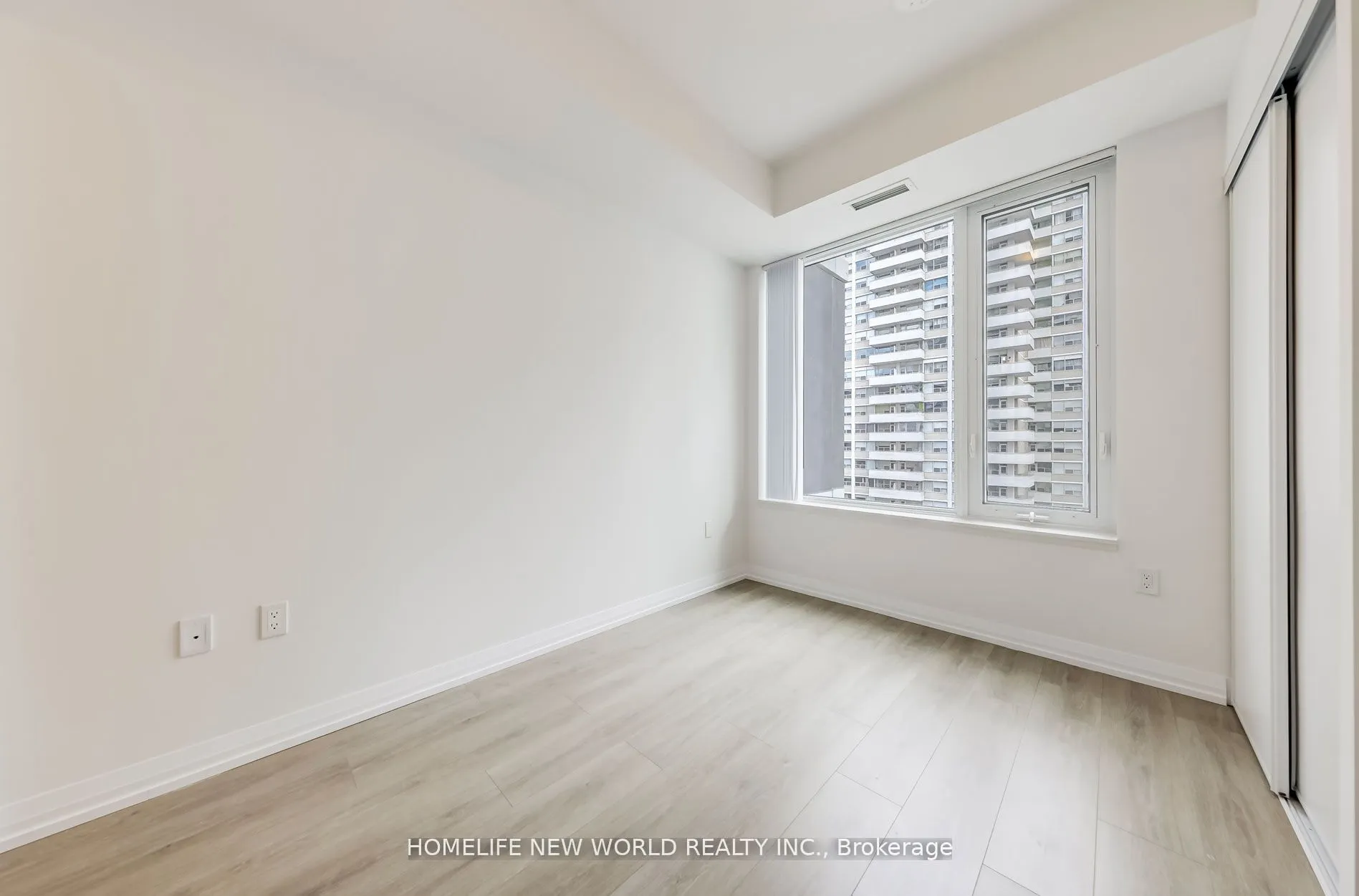 50 Dunfield Avenue, #1011