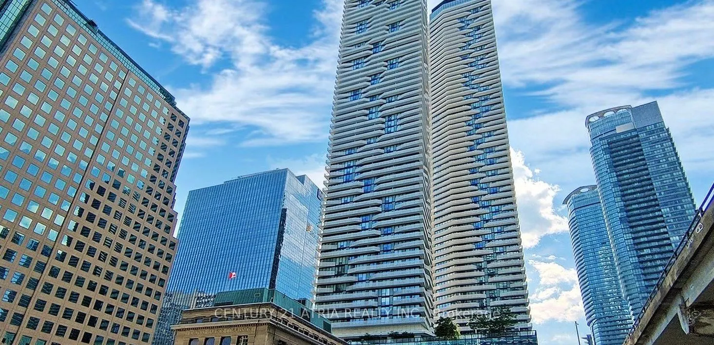 100 Harbour Street, #6604