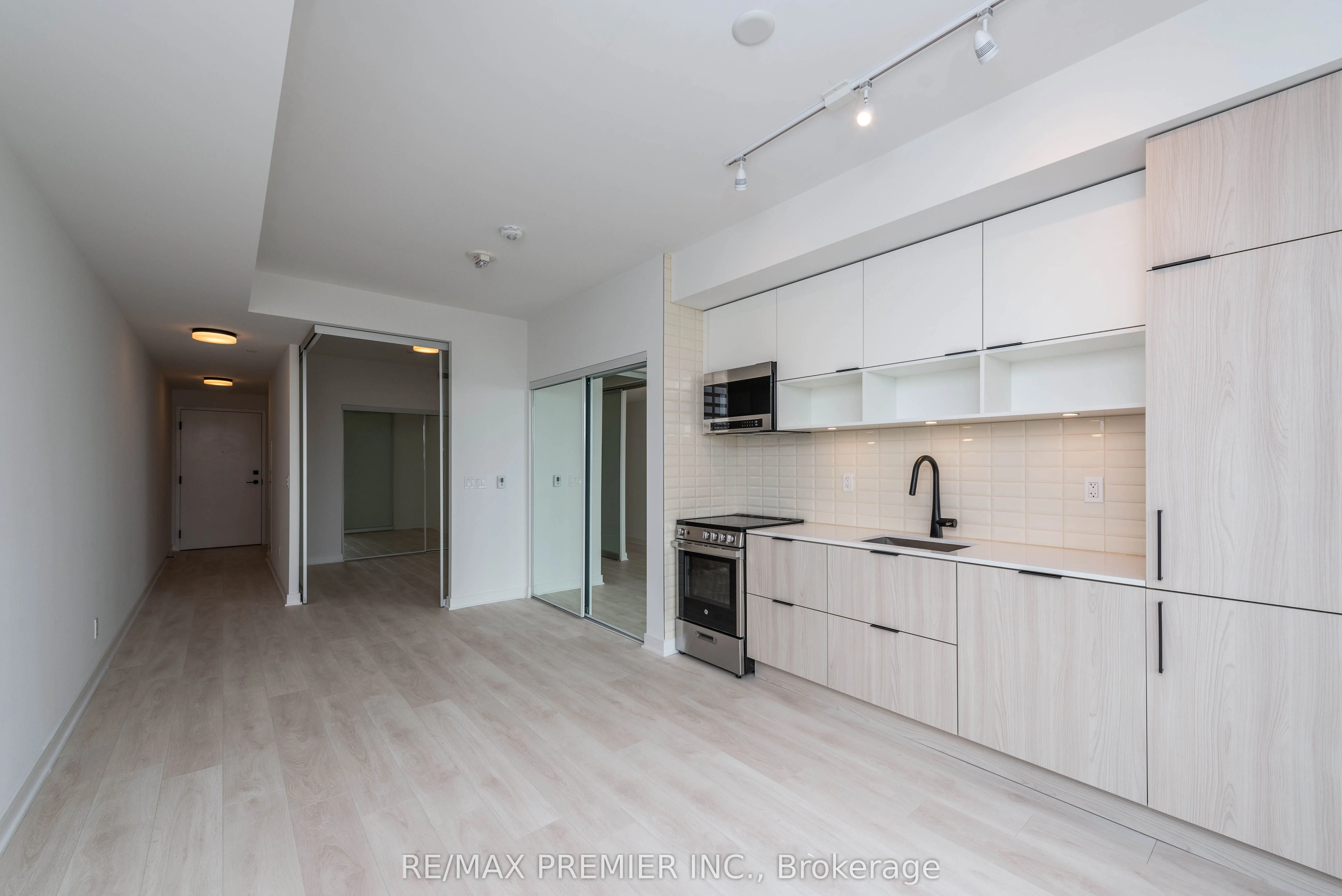 35 Rolling Mills Road, #S441
