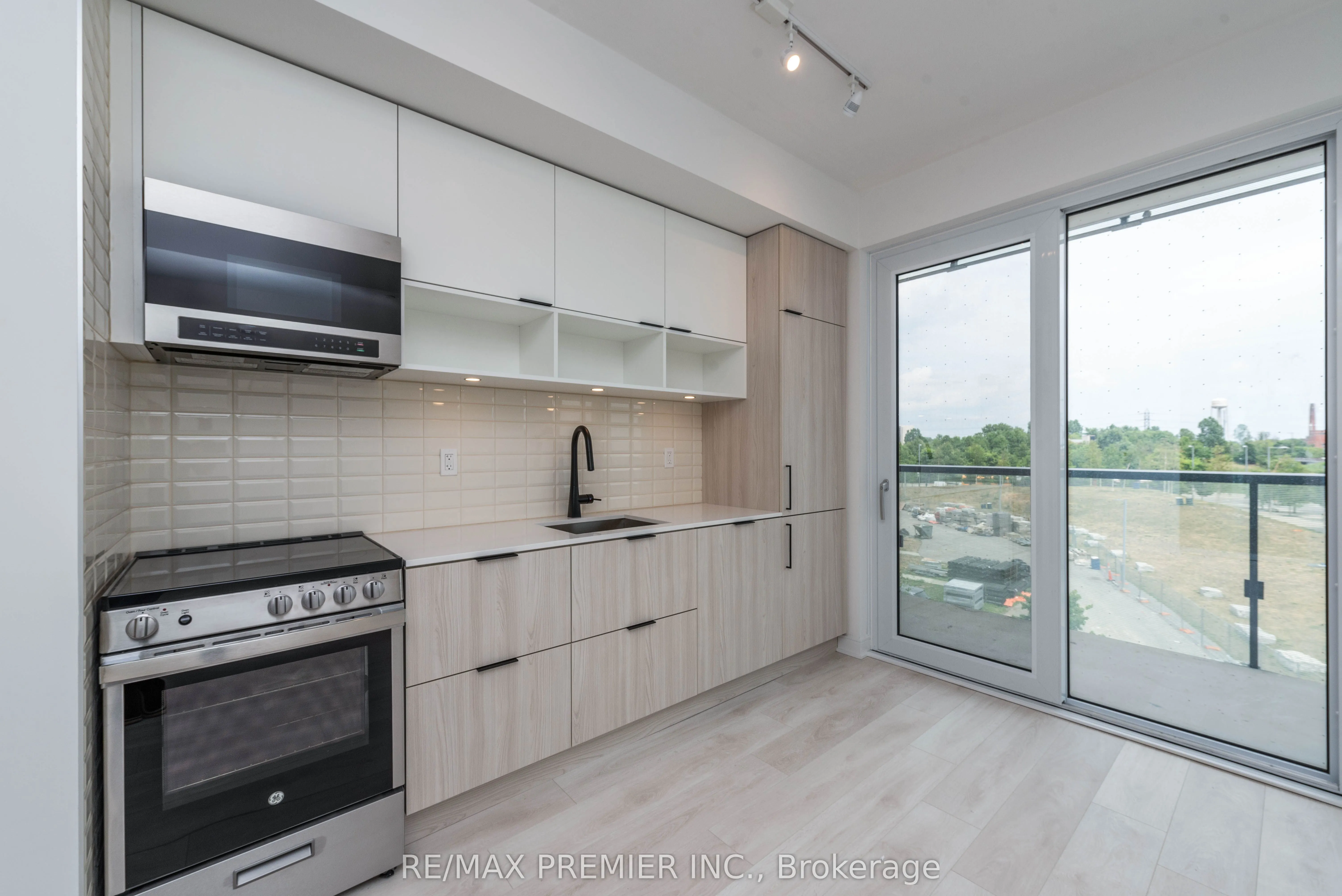 35 Rolling Mills Road, #S441