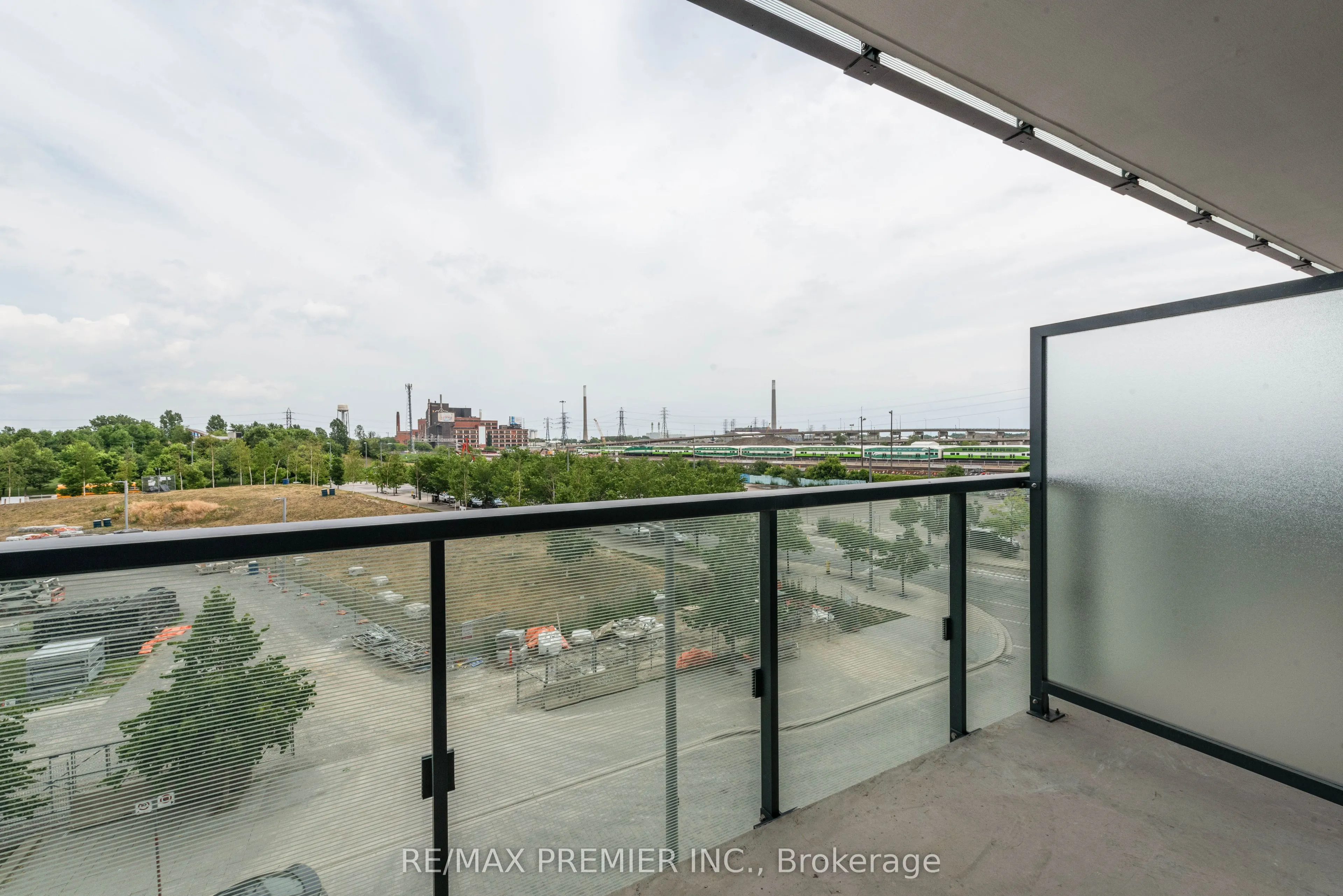 35 Rolling Mills Road, #S441