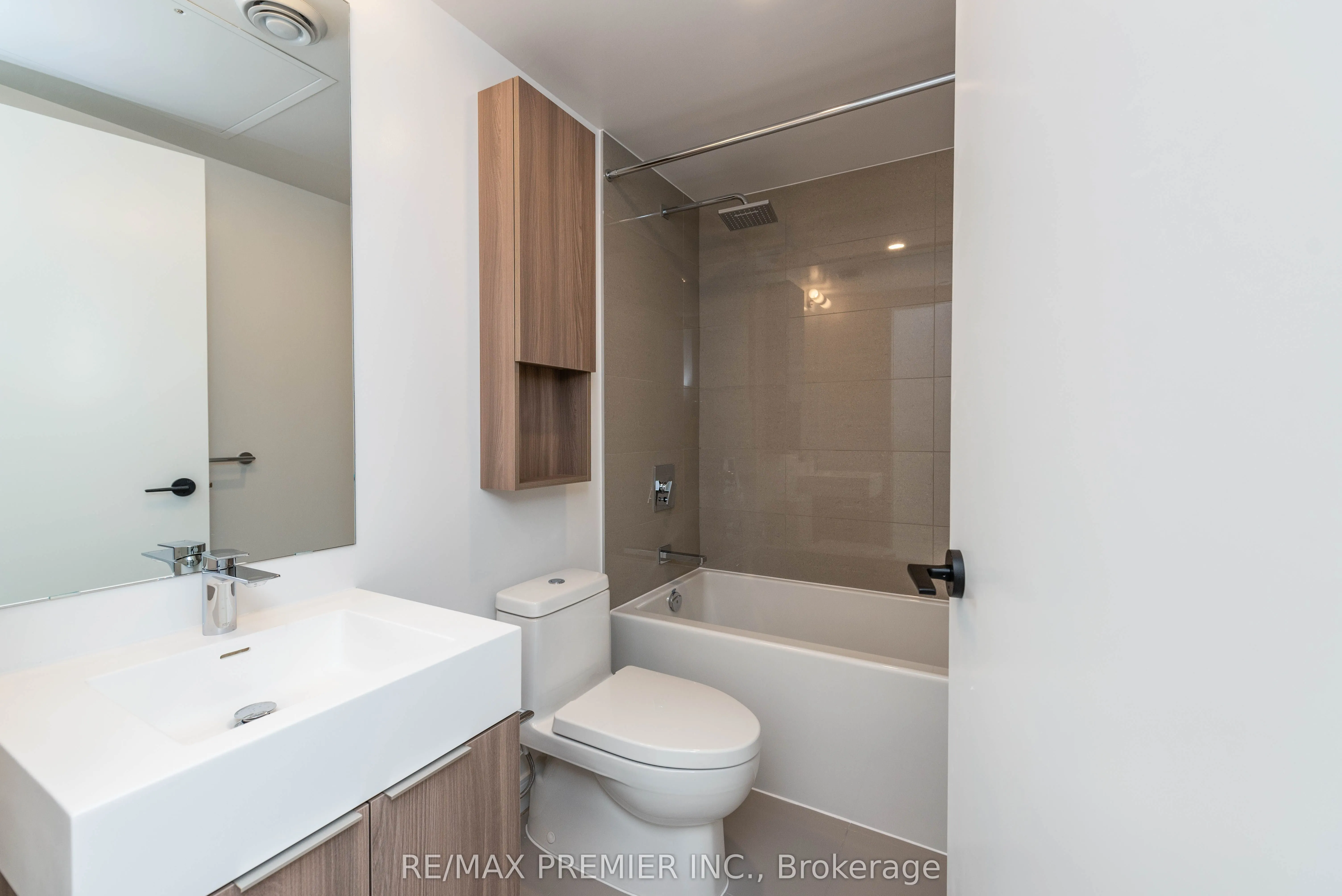 35 Rolling Mills Road, #S441