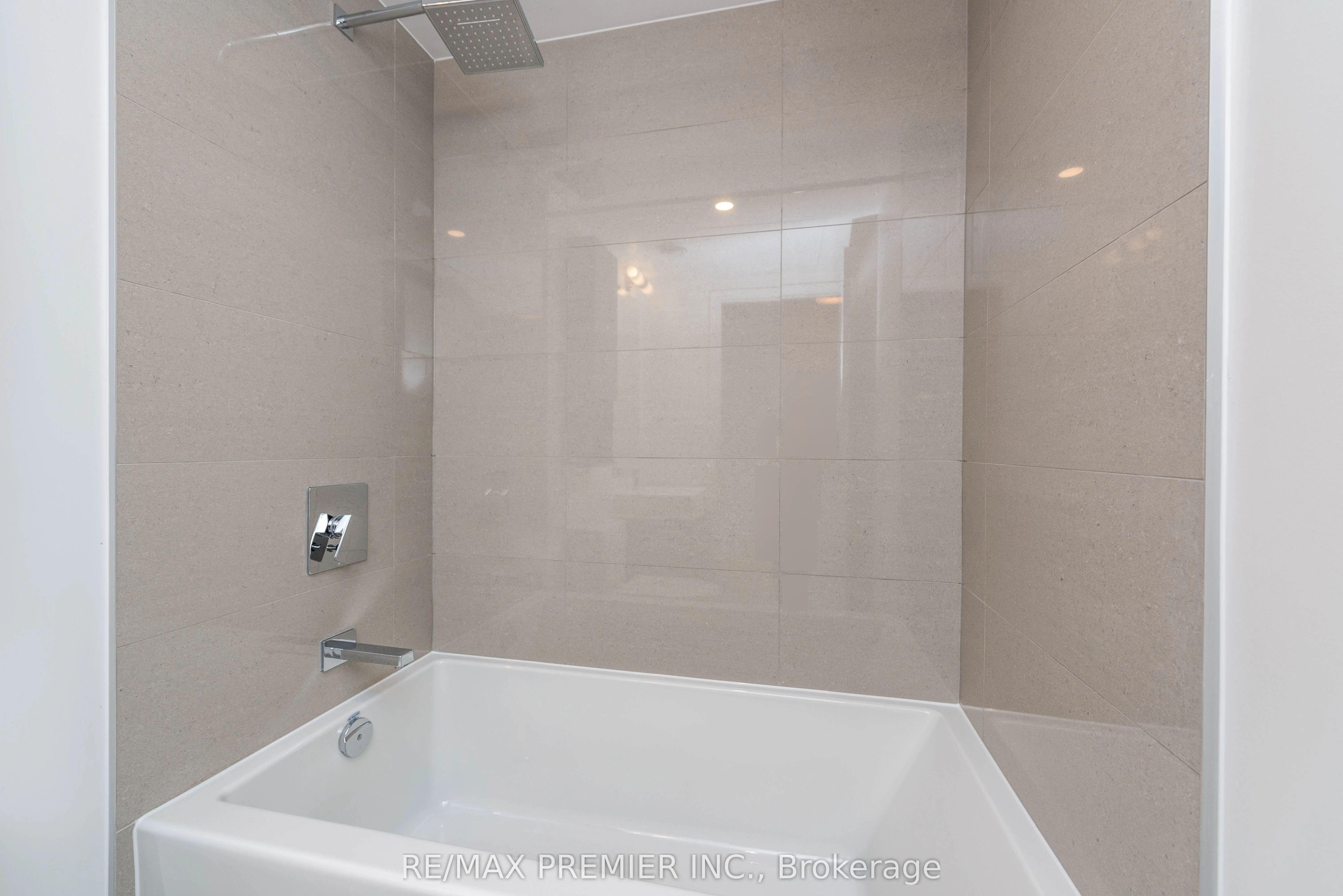 35 Rolling Mills Road, #S441