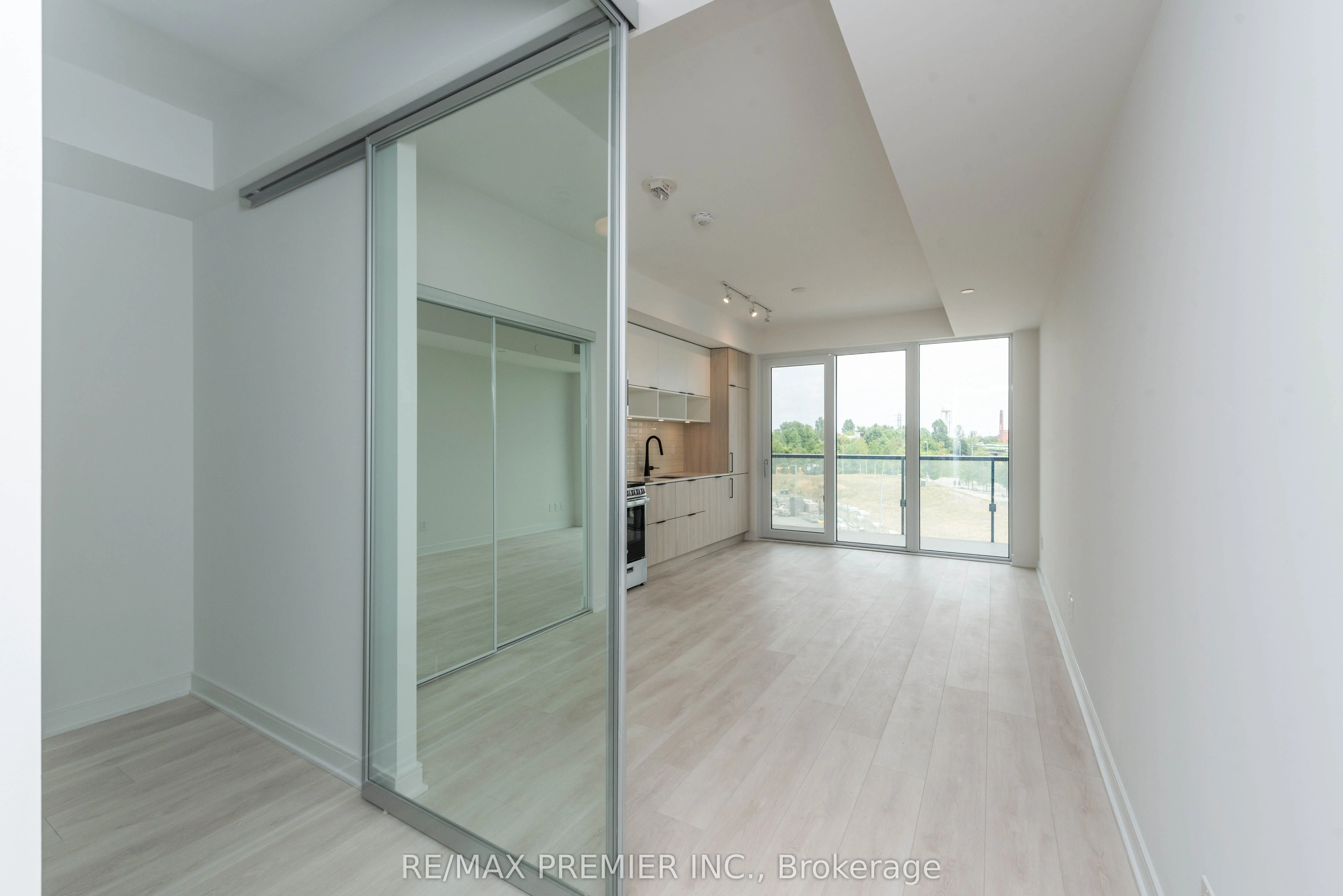 35 Rolling Mills Road, #S441
