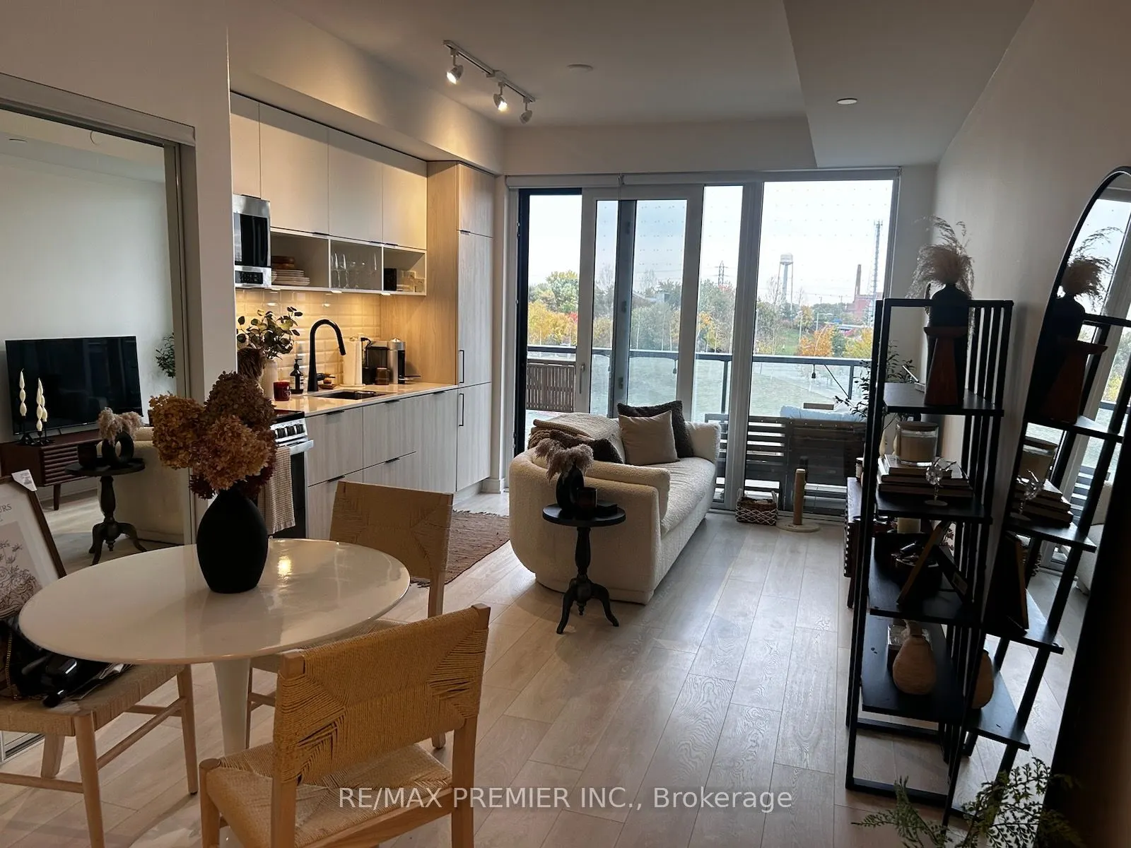 35 Rolling Mills Road, #S441