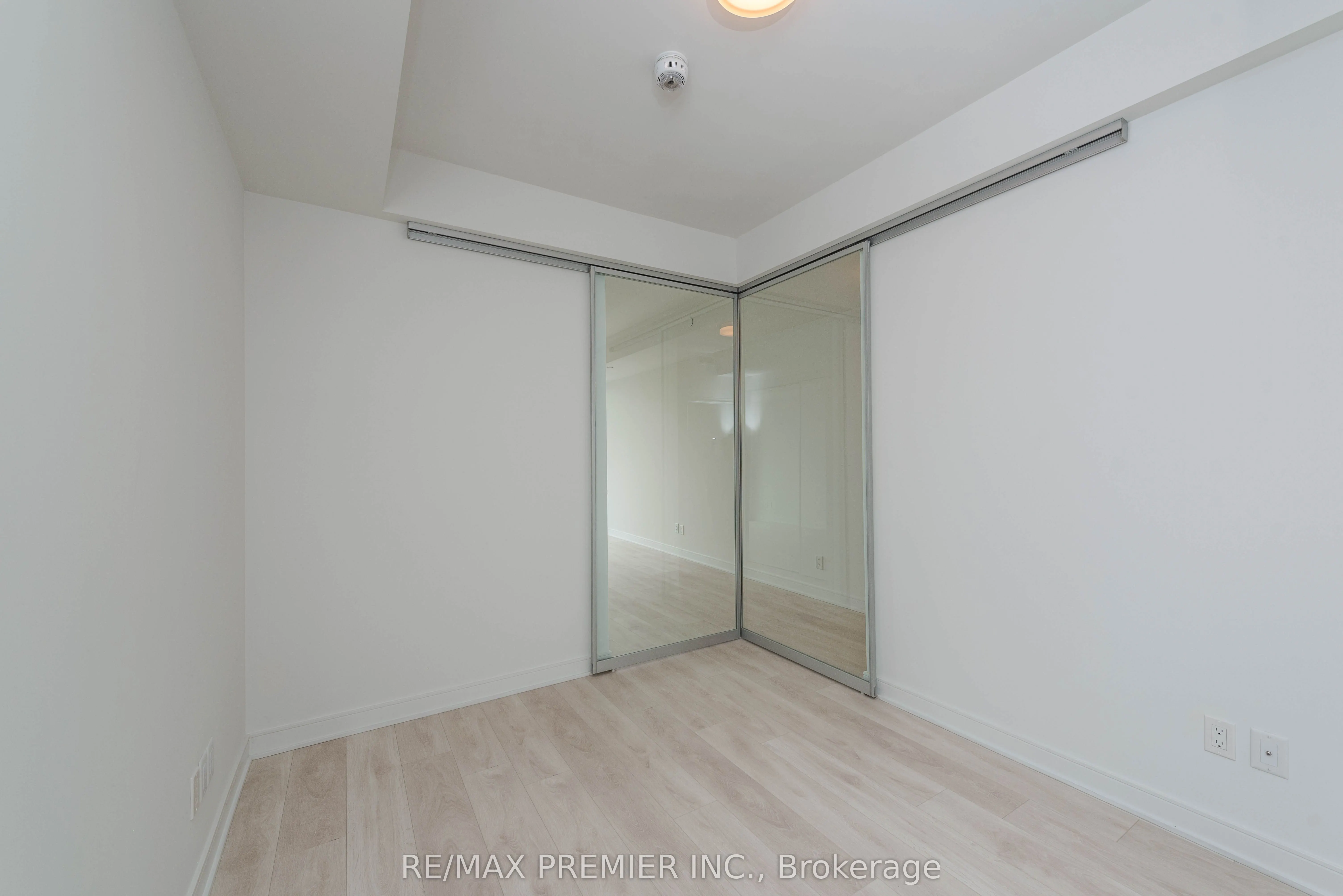 35 Rolling Mills Road, #S441