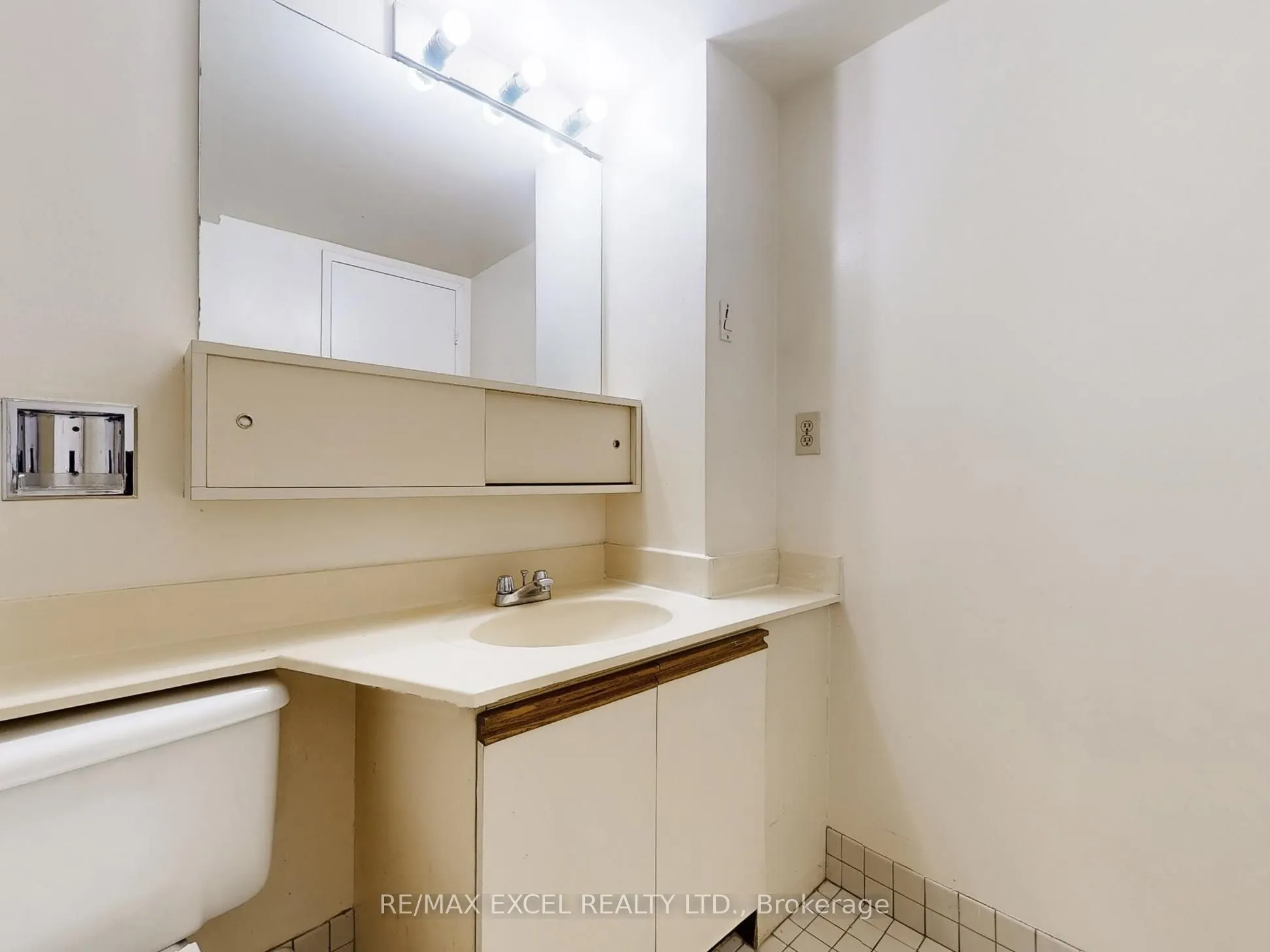 188 Spadina Avenue, #406
