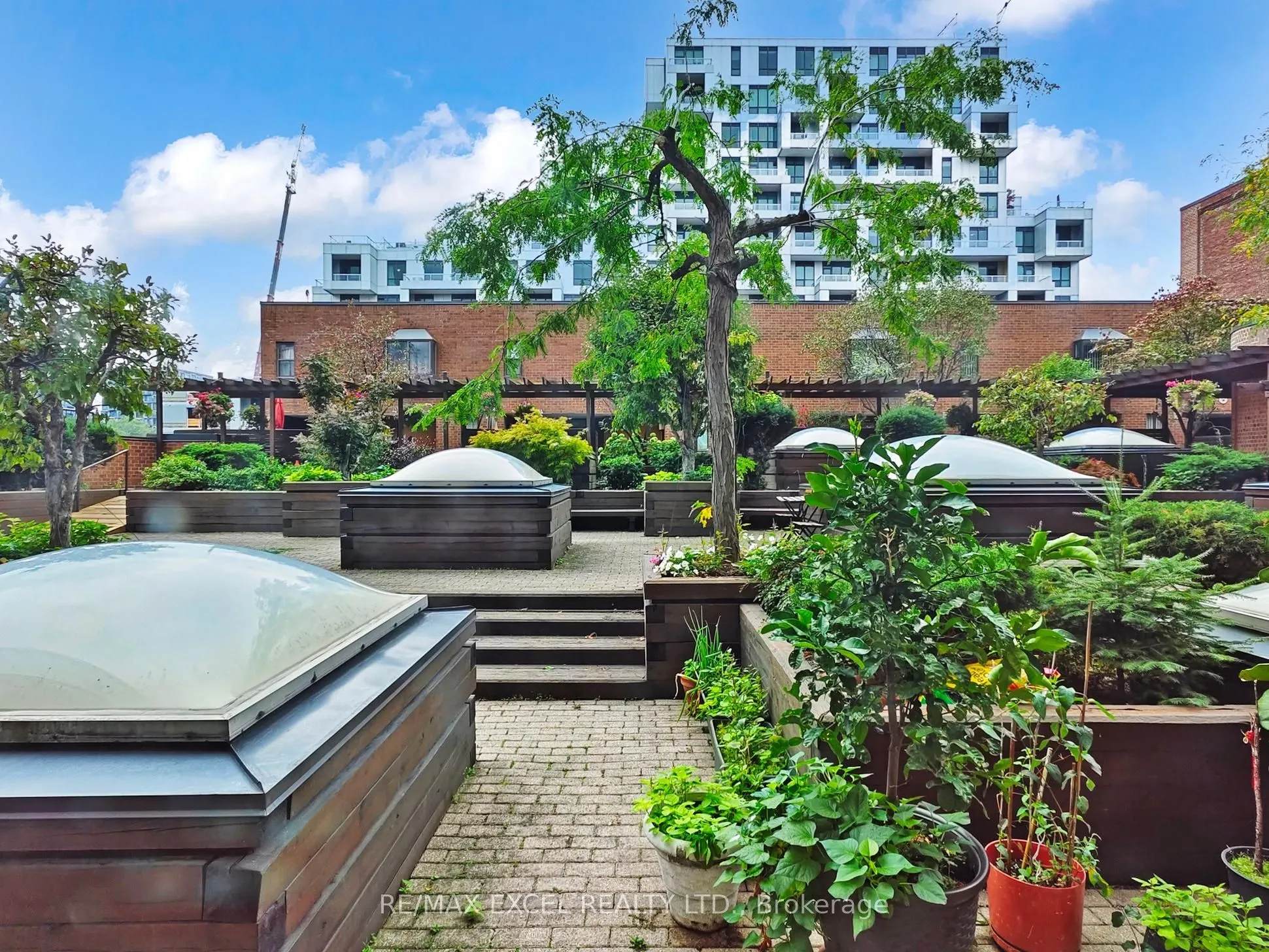 188 Spadina Avenue, #406