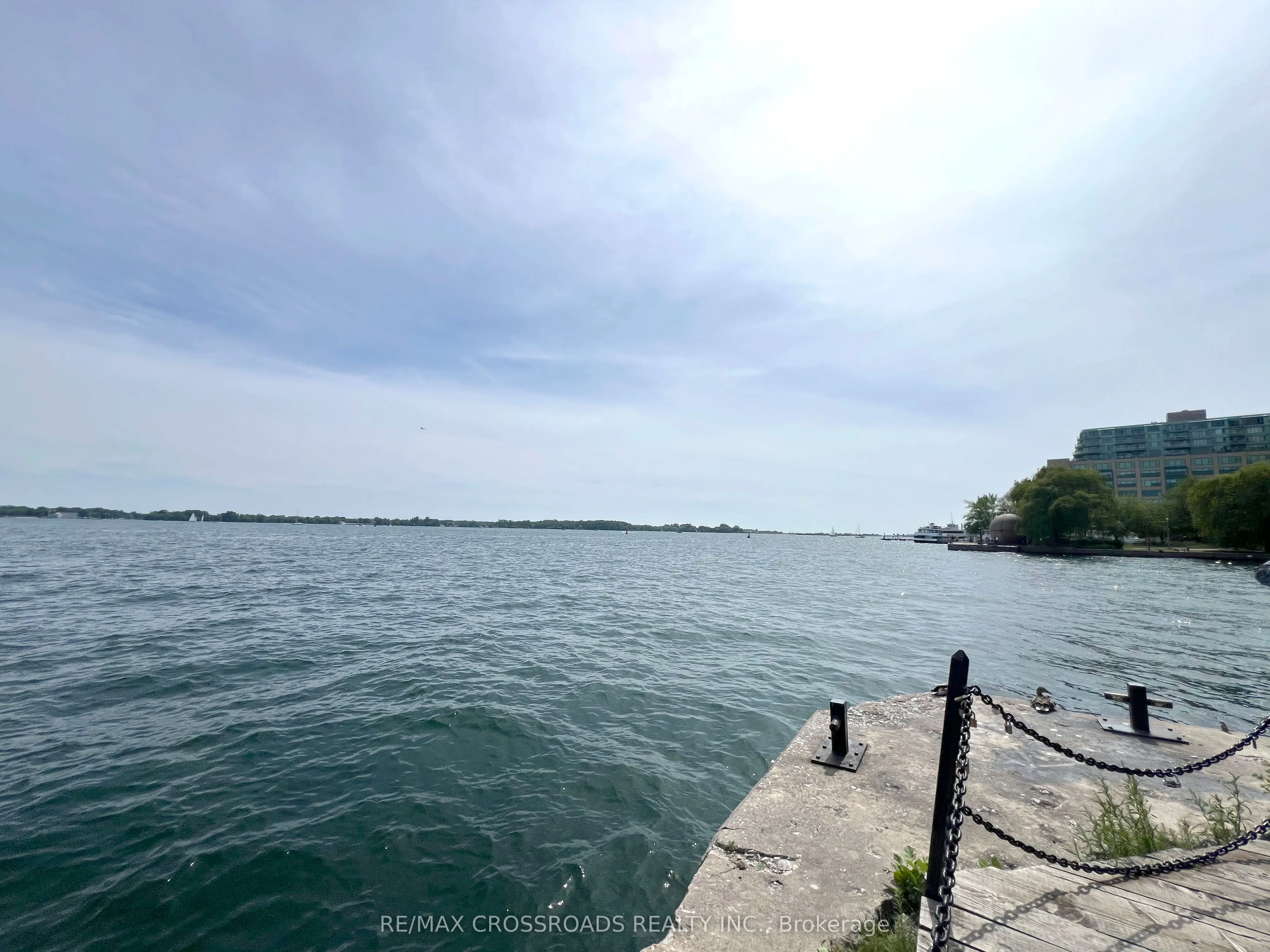 33 Harbour Square, #2212