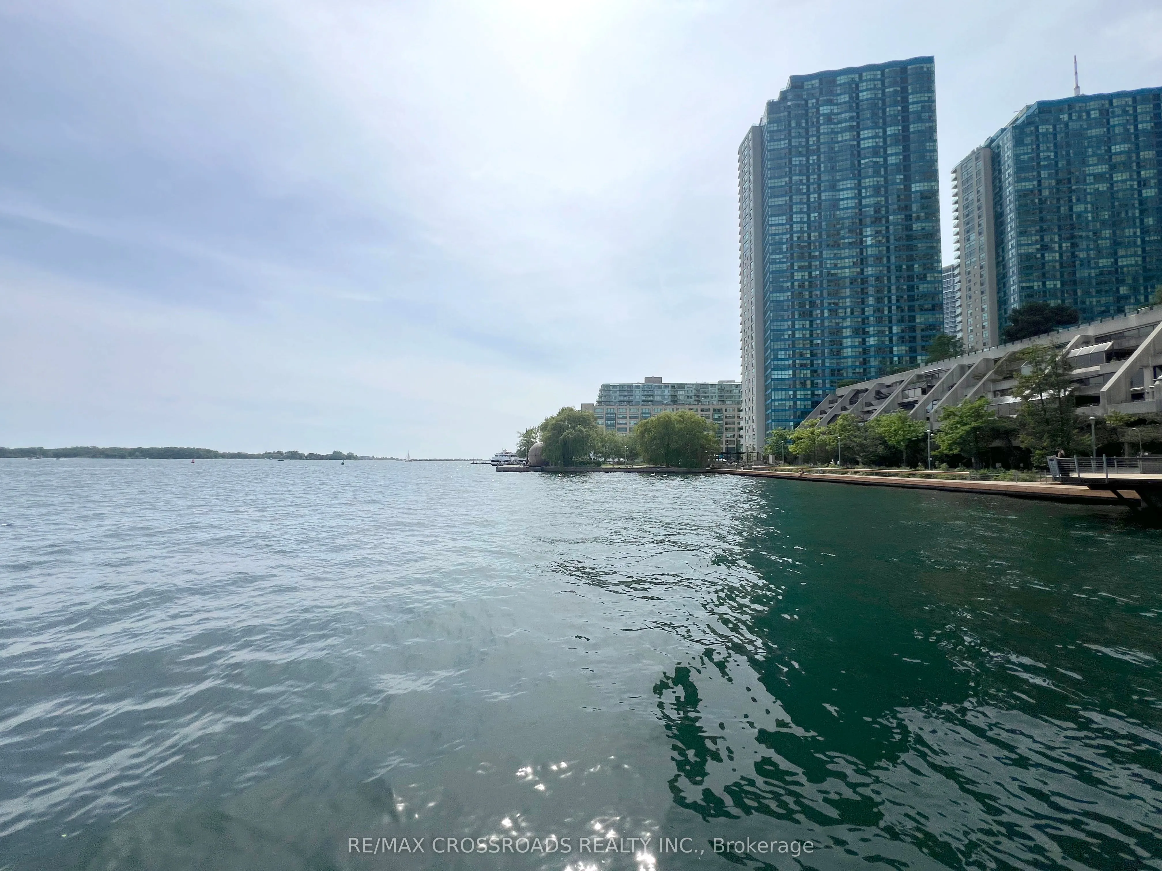 33 Harbour Square, #2212