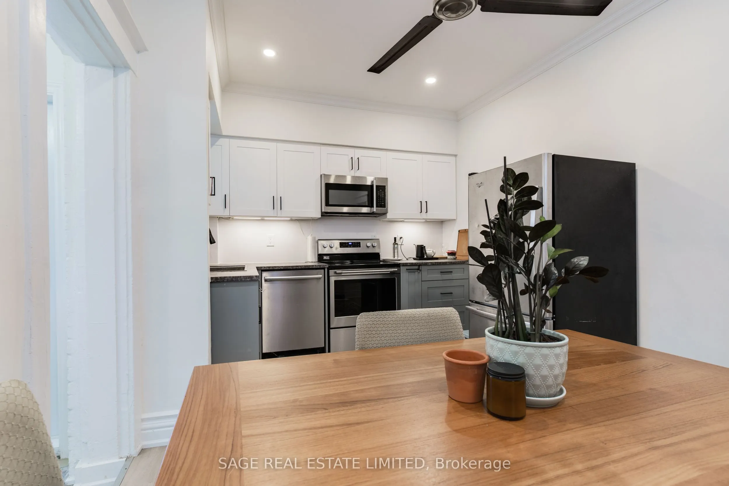 37 Rusholme Road, #Main