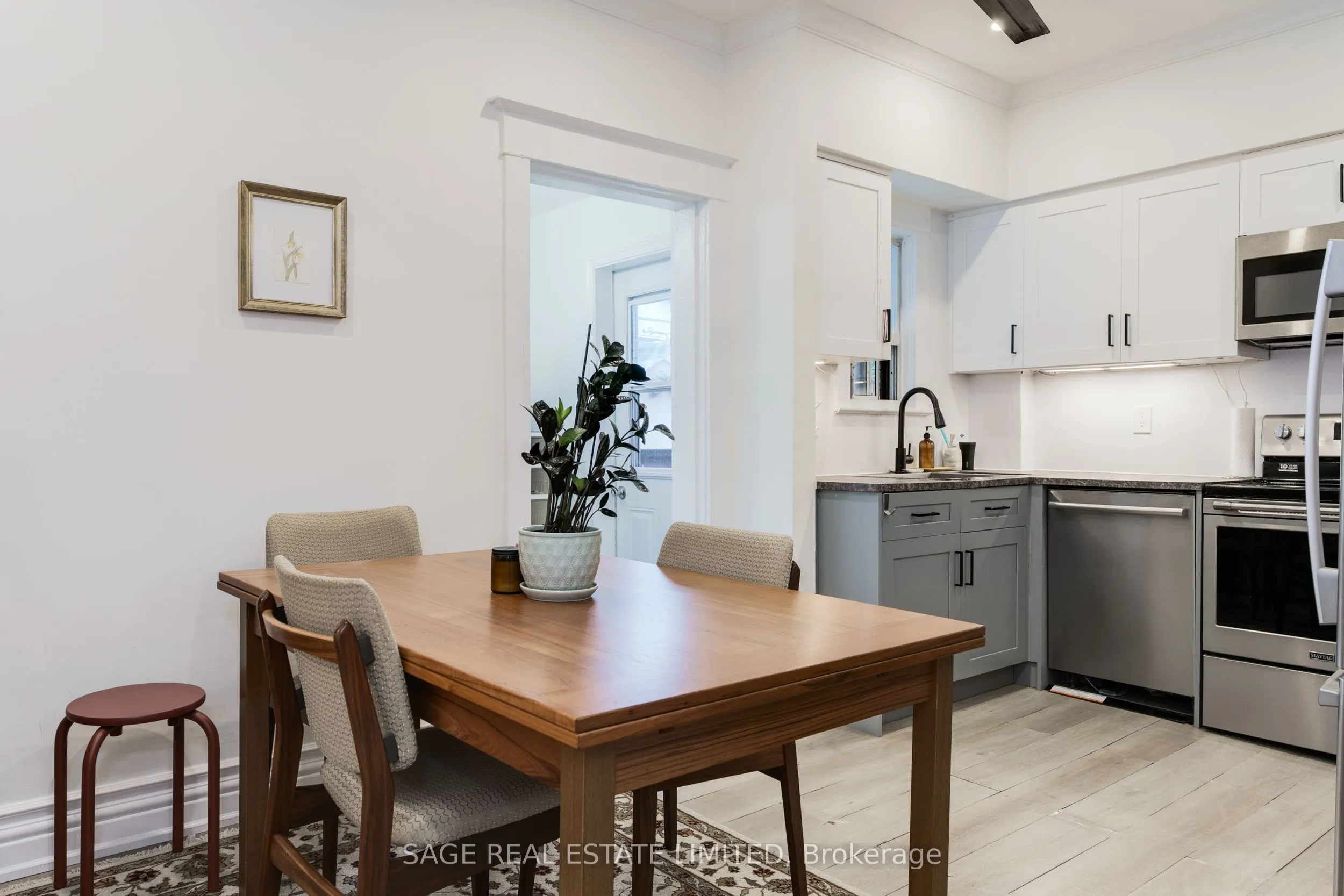 37 Rusholme Road, #Main