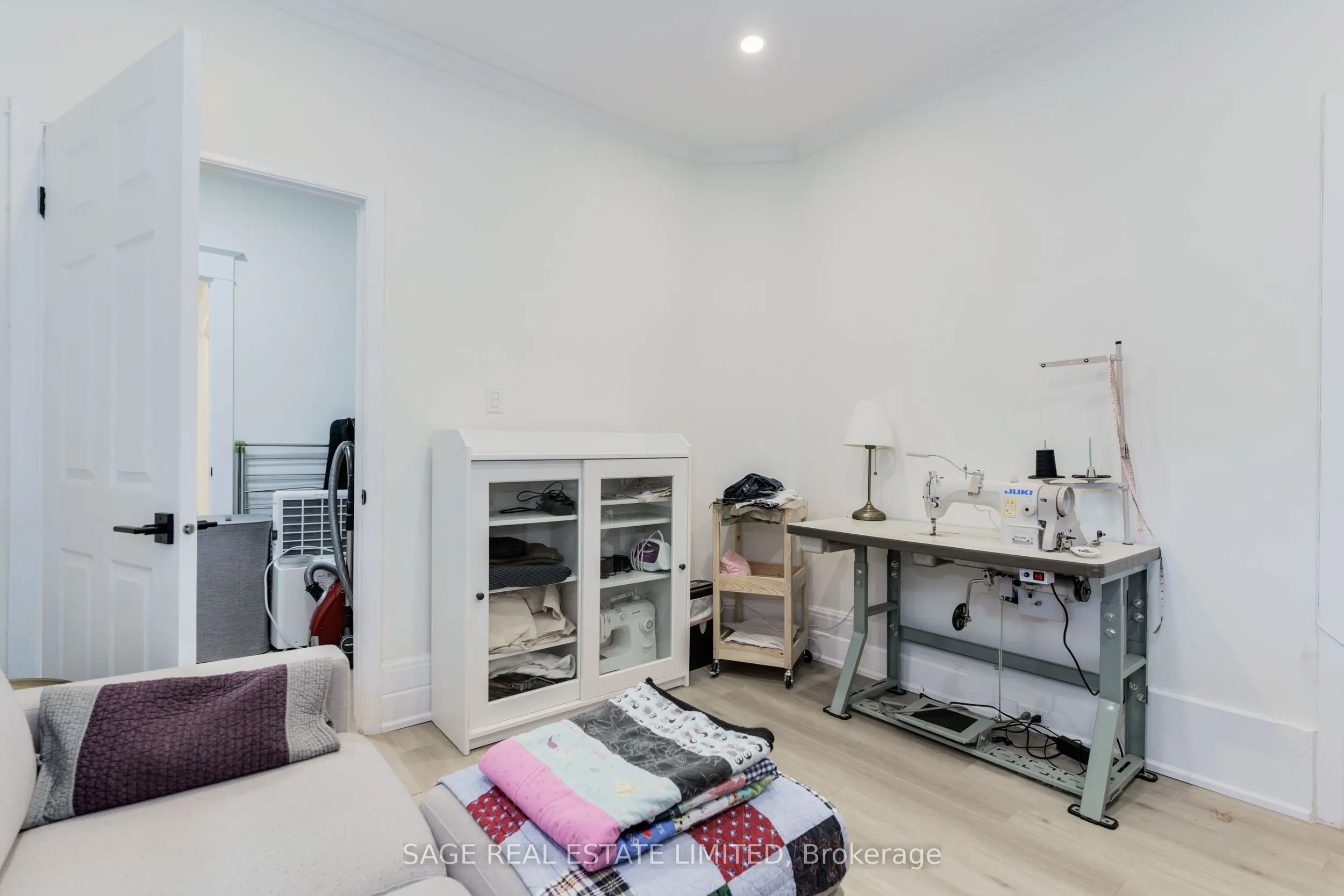 37 Rusholme Road, #Main