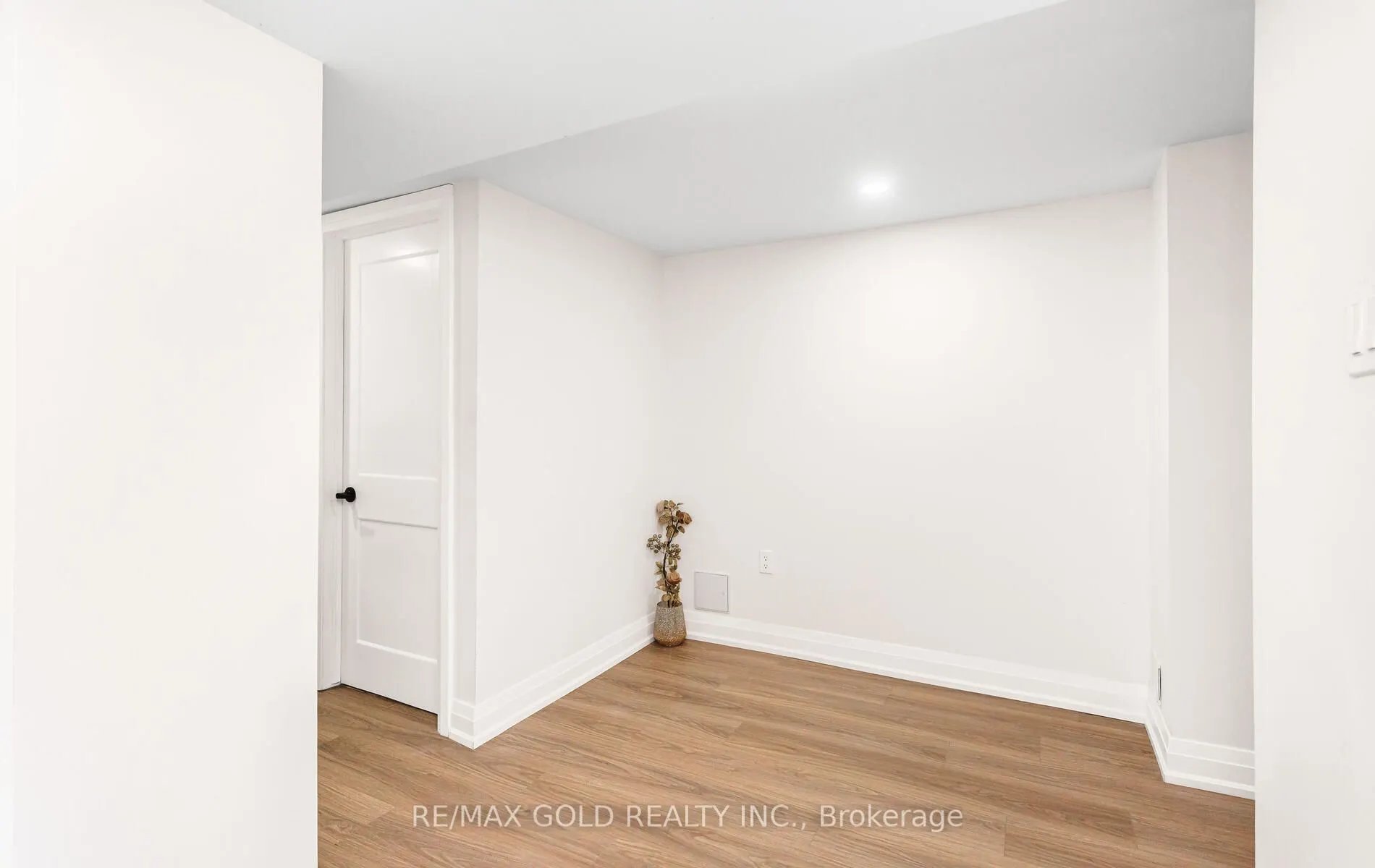 316 Ellerslie Avenue
