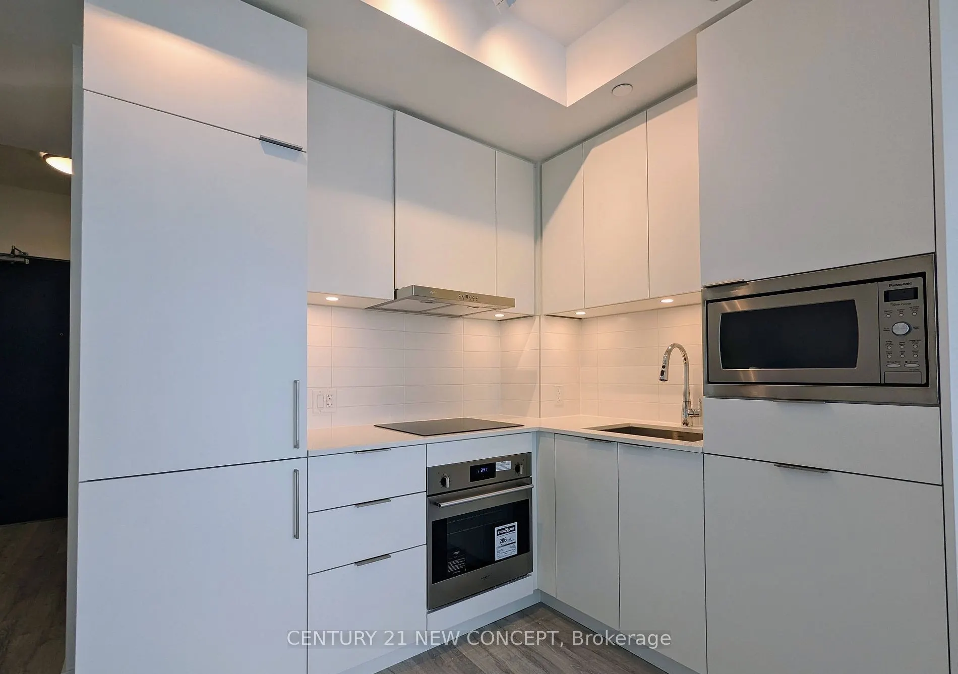 7 Golden Lion Heights, #2905