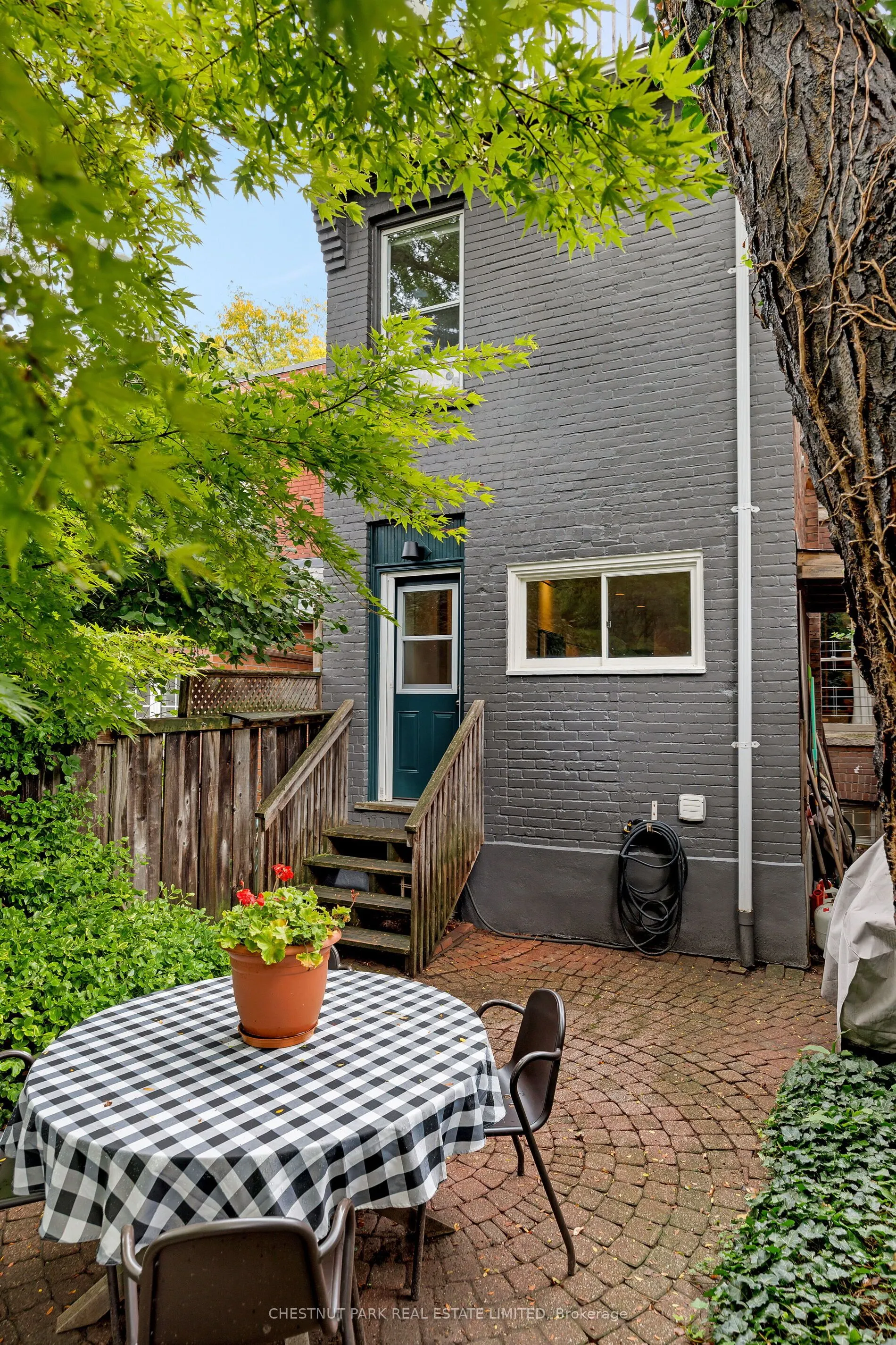 272 Robert Street