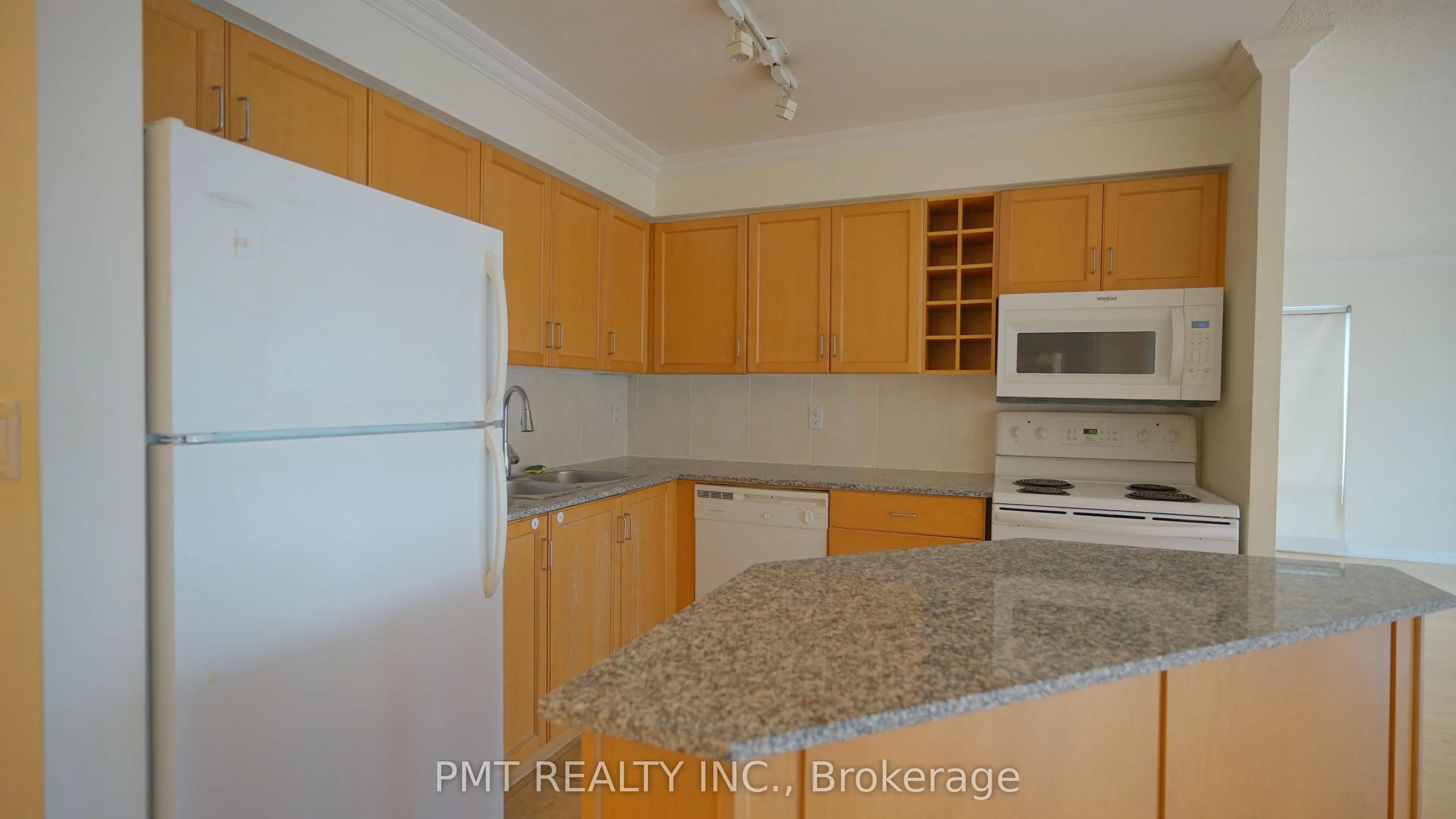 210 Victoria Street, #3008