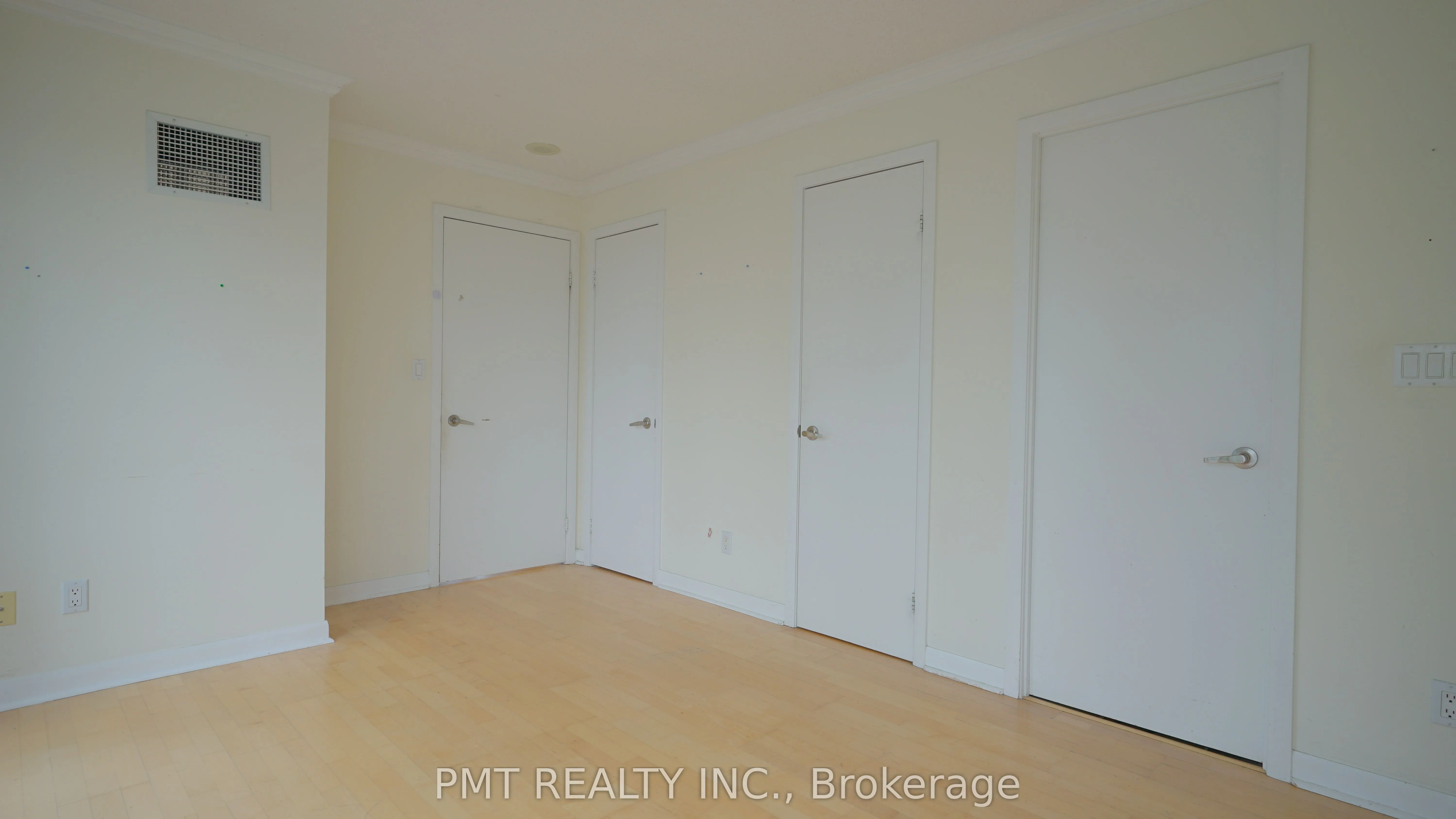 210 Victoria Street, #3008