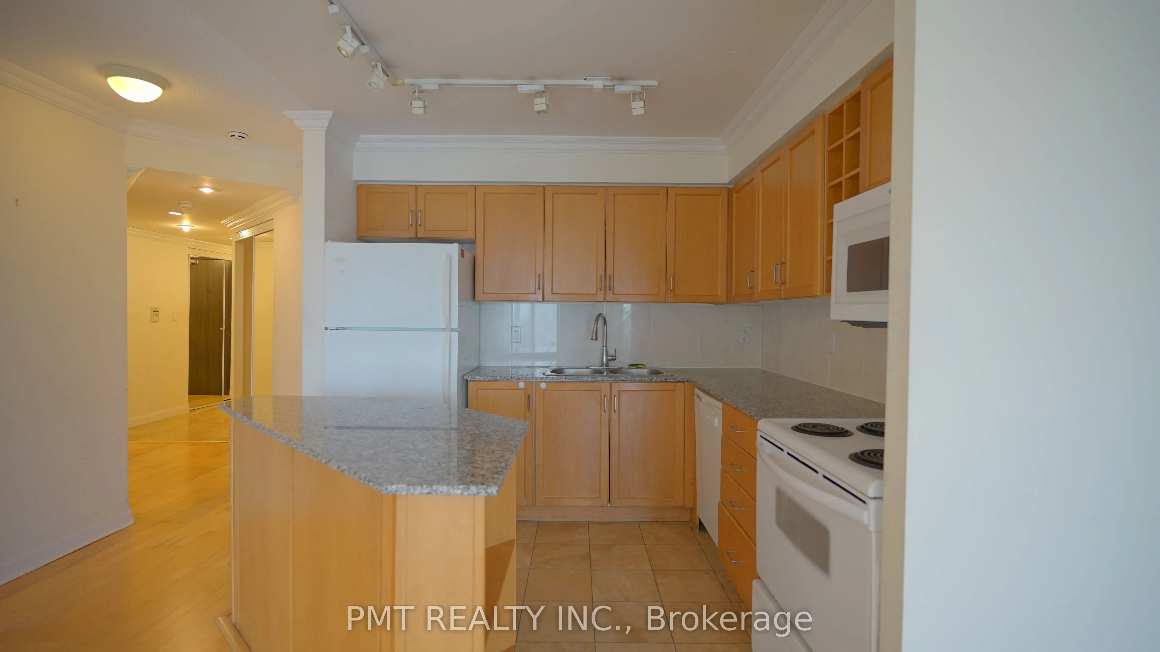 210 Victoria Street, #3008