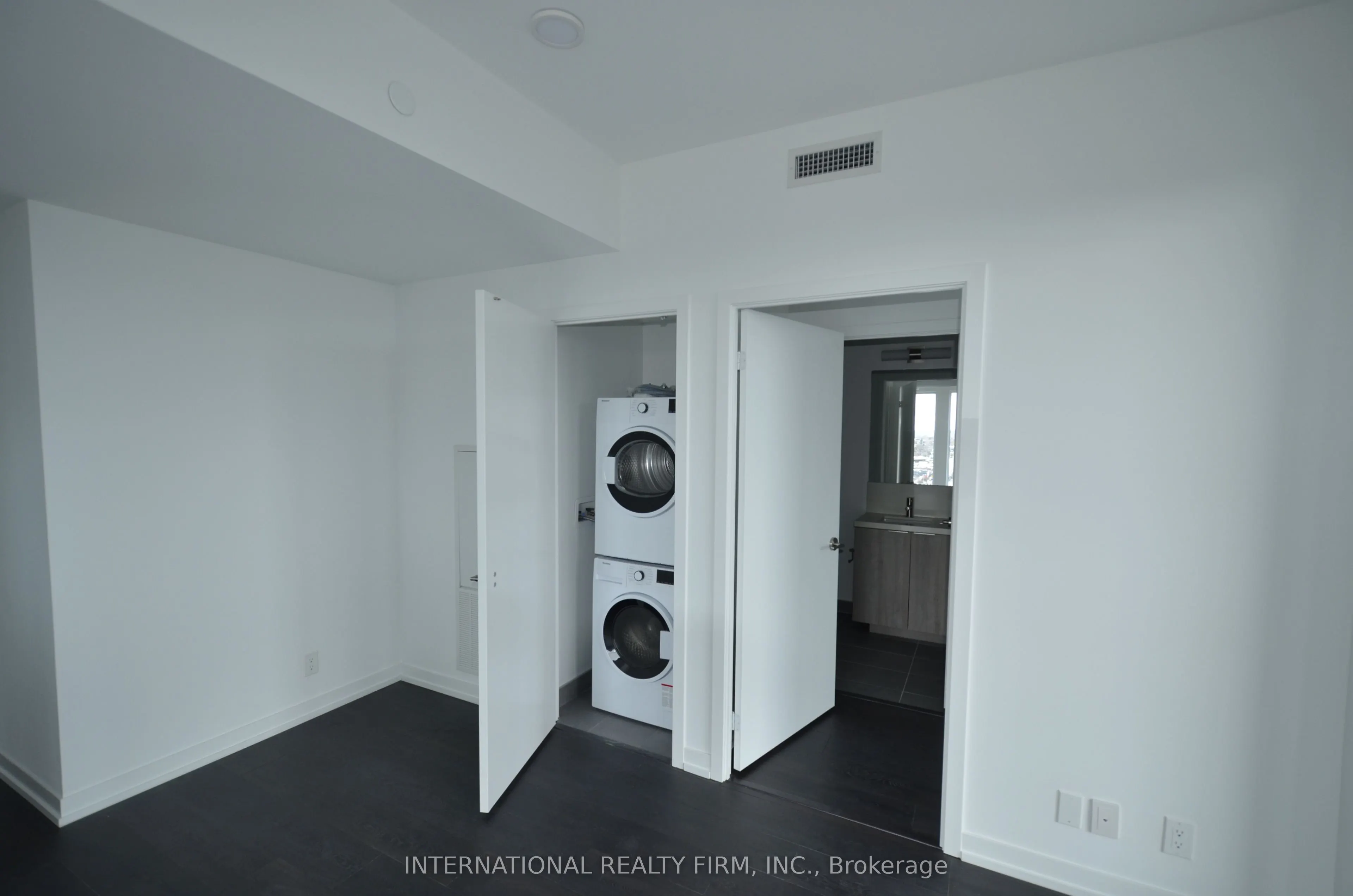 2020 Bathurst Street, #1705