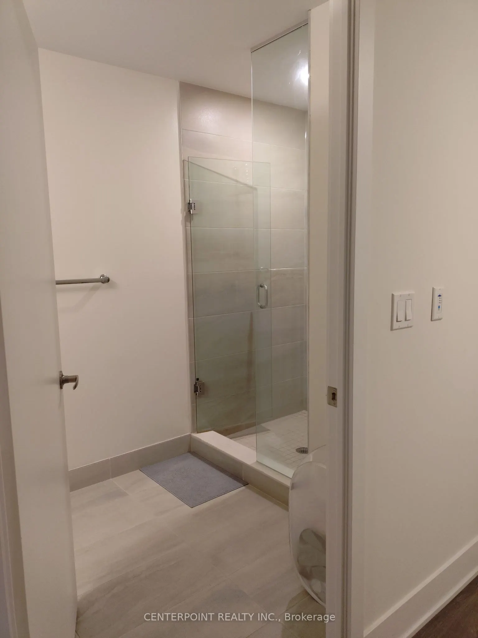 188 Fairview Mall Drive, #5