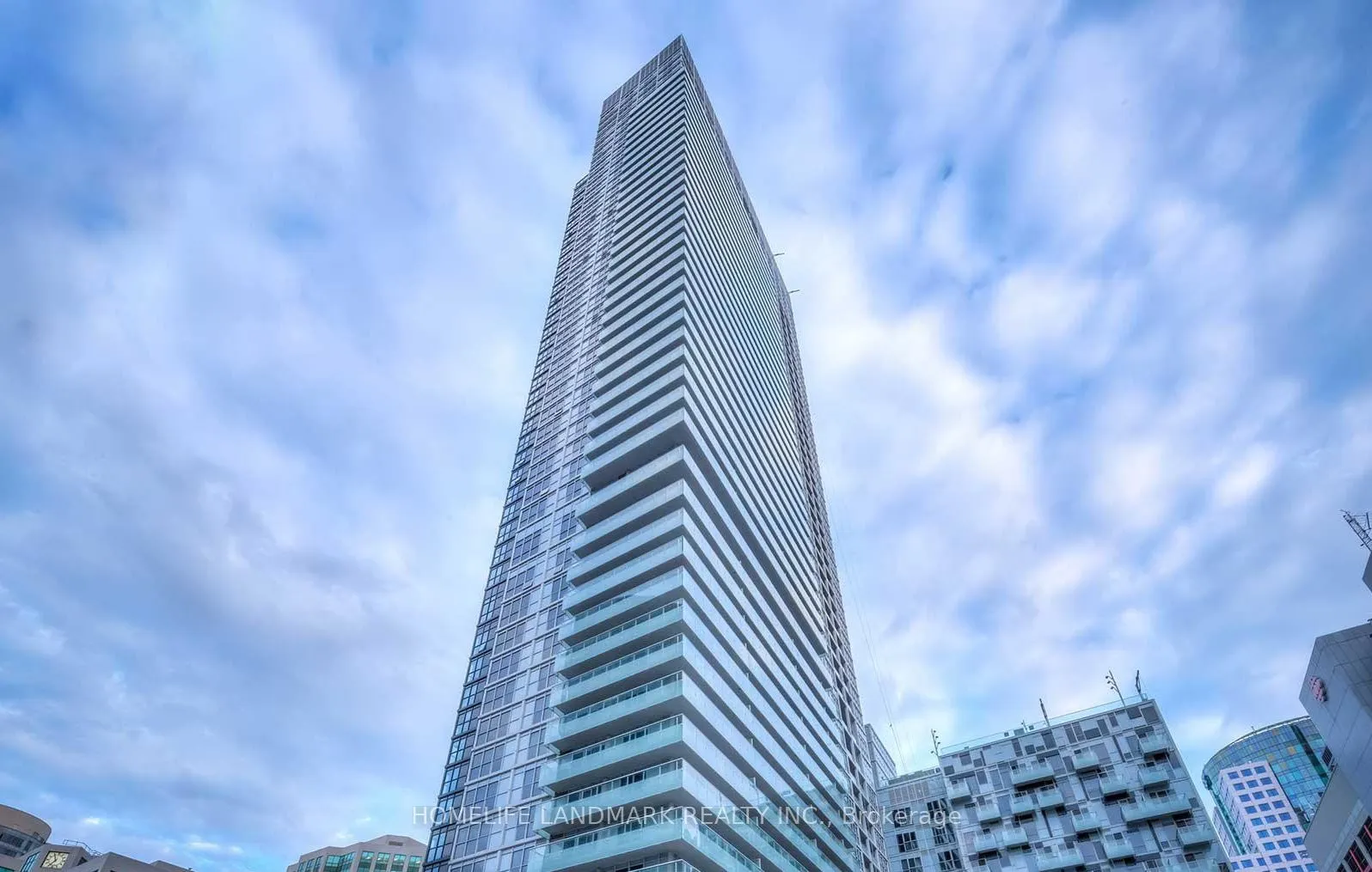 300 Front Street W, #3910