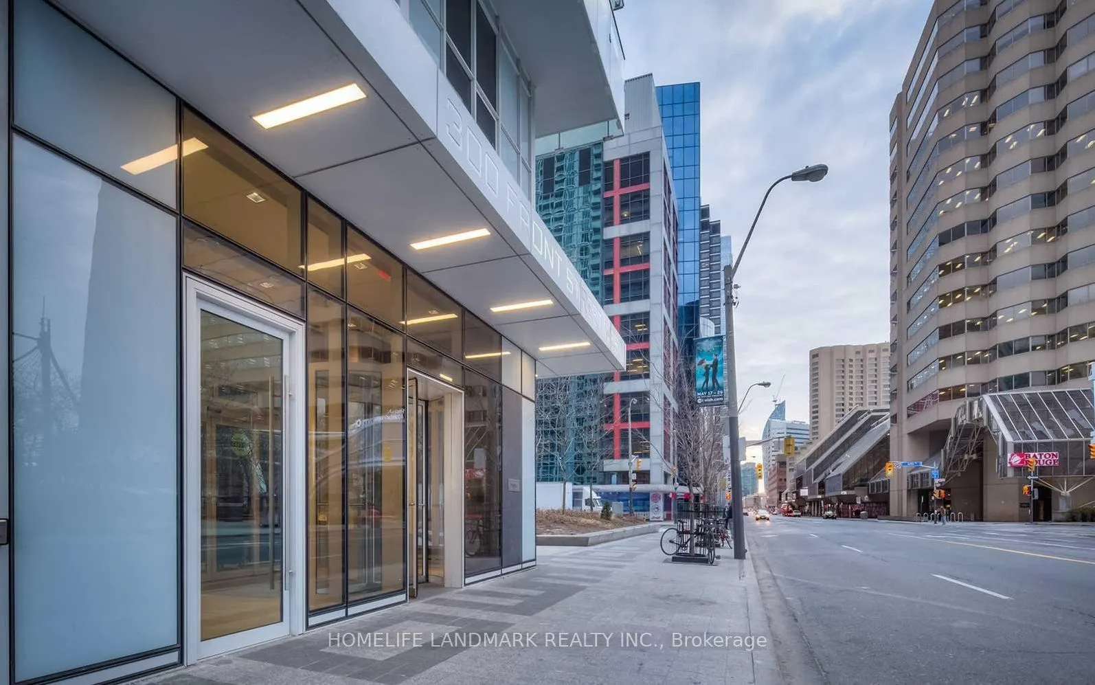 300 Front Street W, #3910