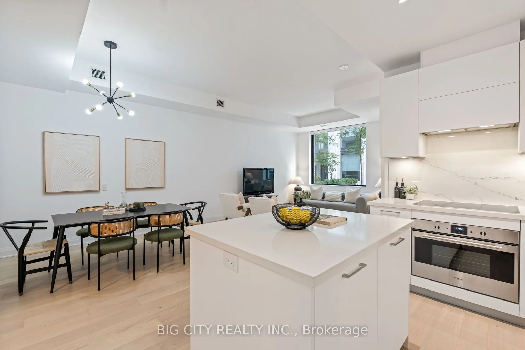 33 Frederick Todd Way, #TH03