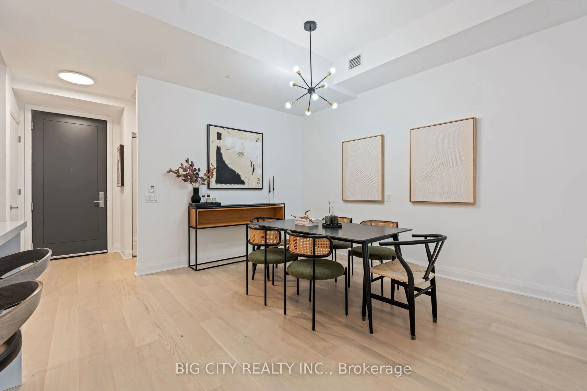 33 Frederick Todd Way, #TH03