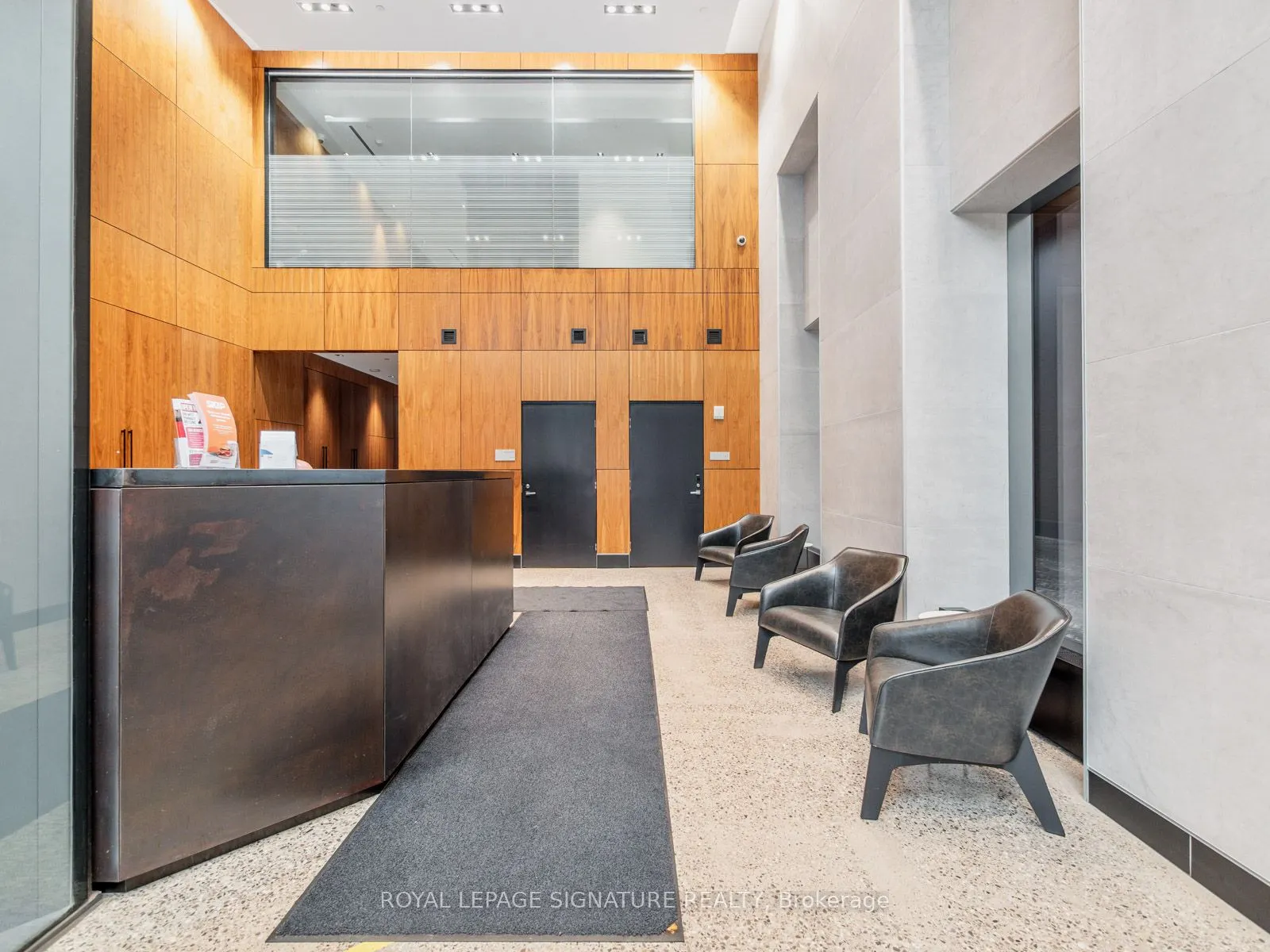 501 Adelaide Street W, #905