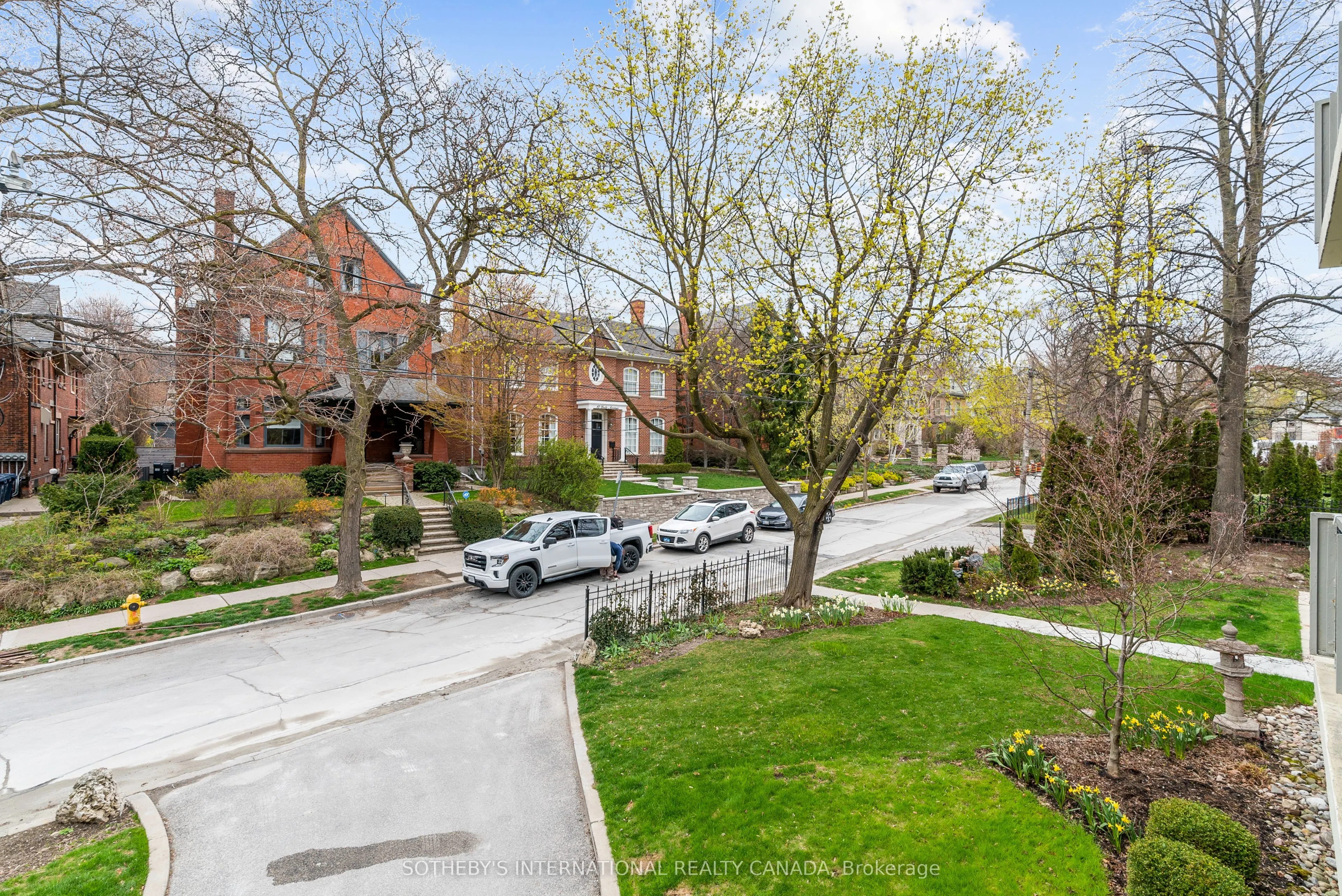 1A Dale Avenue, #304