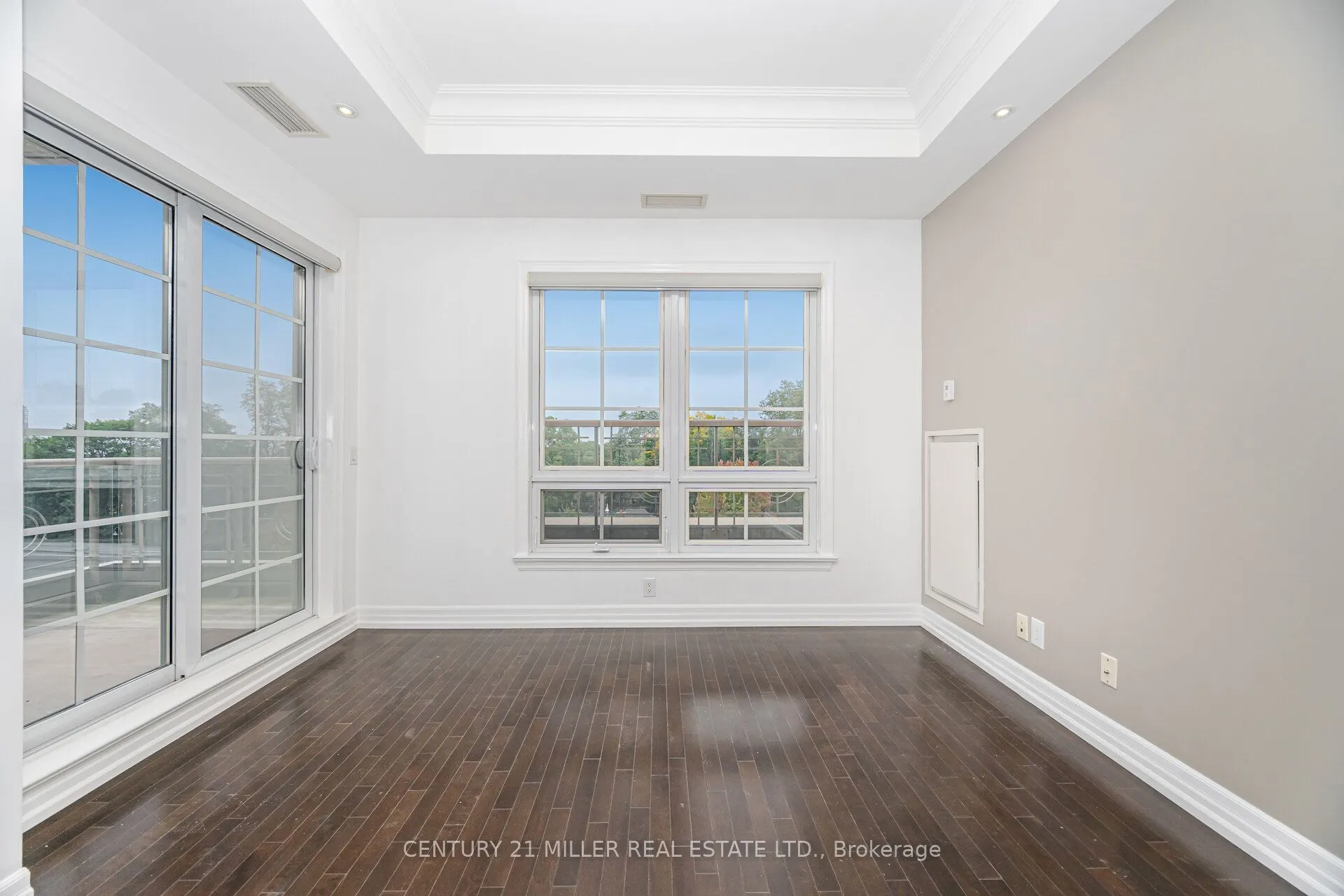 21 Burkebrook Place, #515