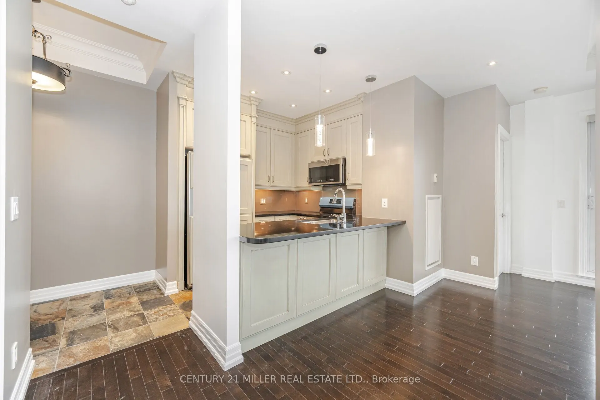 21 Burkebrook Place, #515