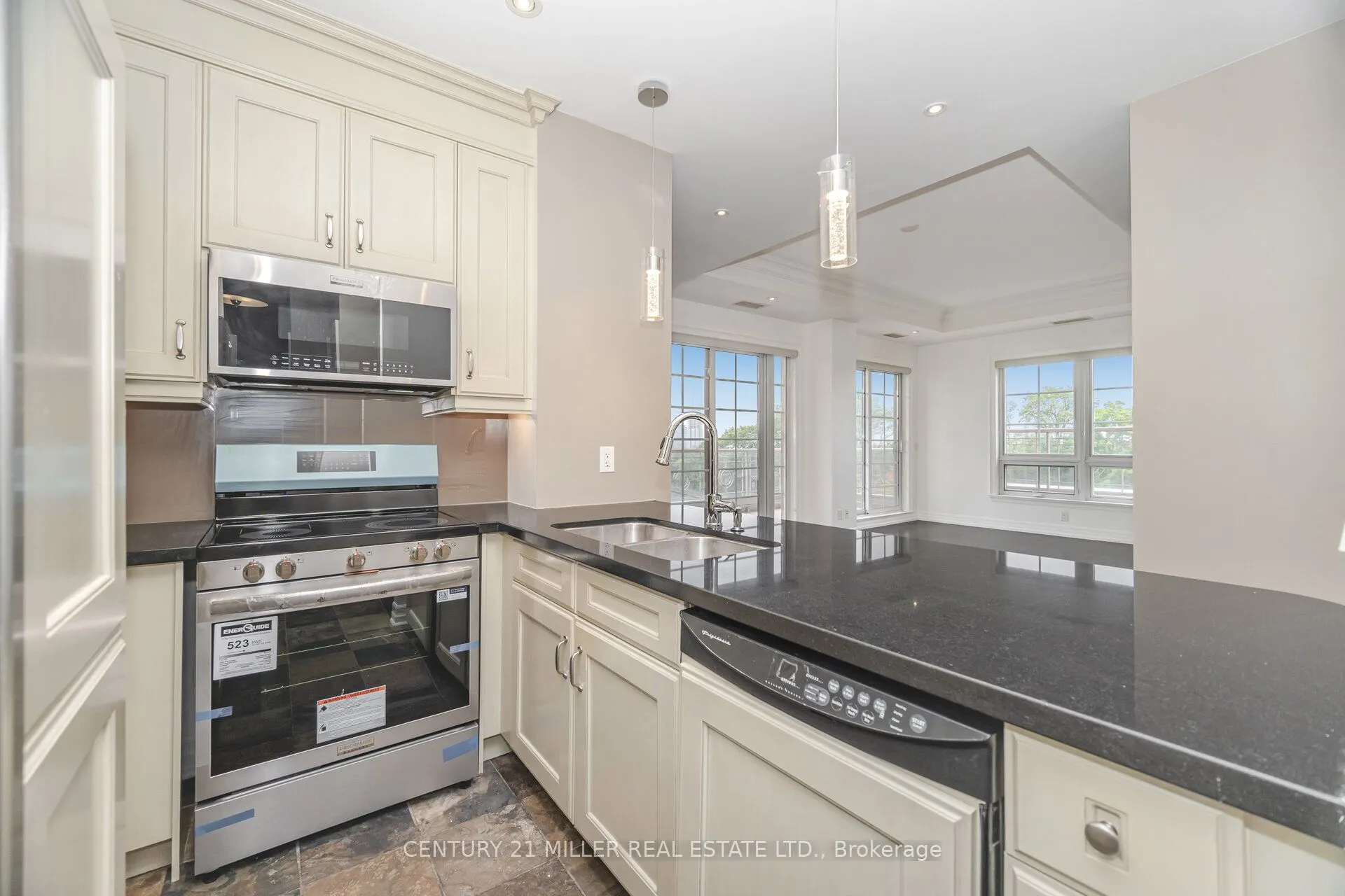 21 Burkebrook Place, #515