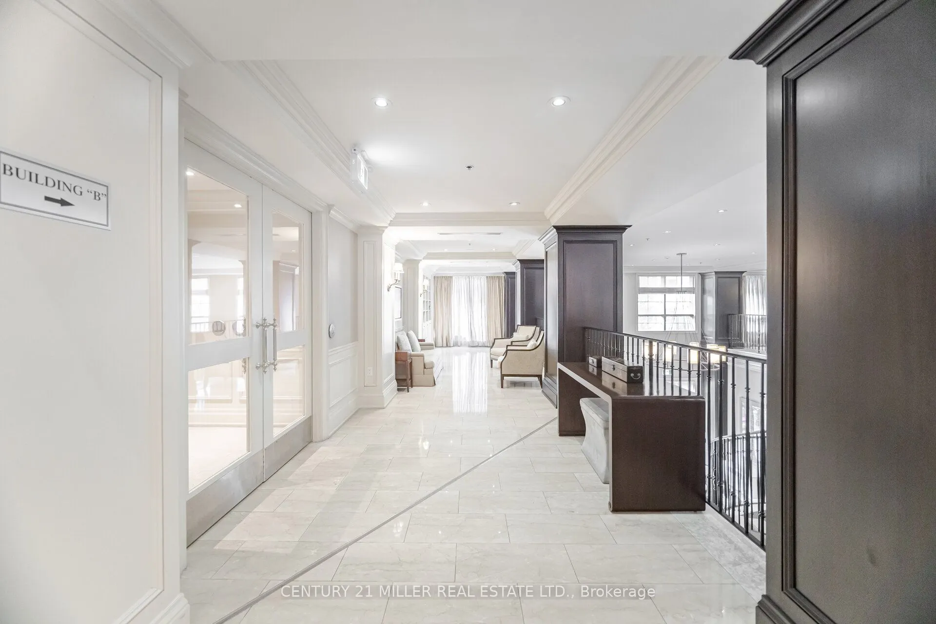 21 Burkebrook Place, #515