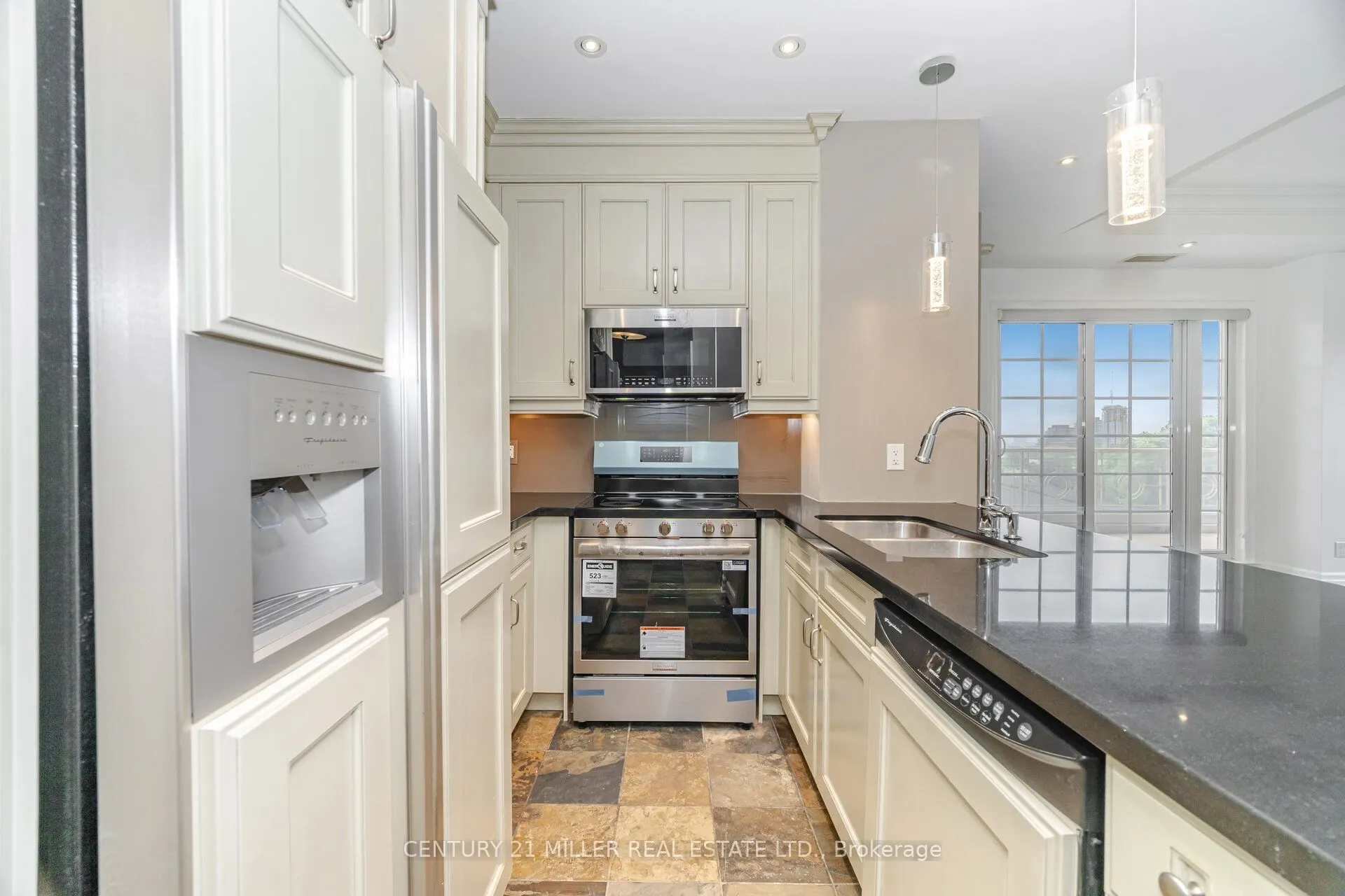 21 Burkebrook Place, #515