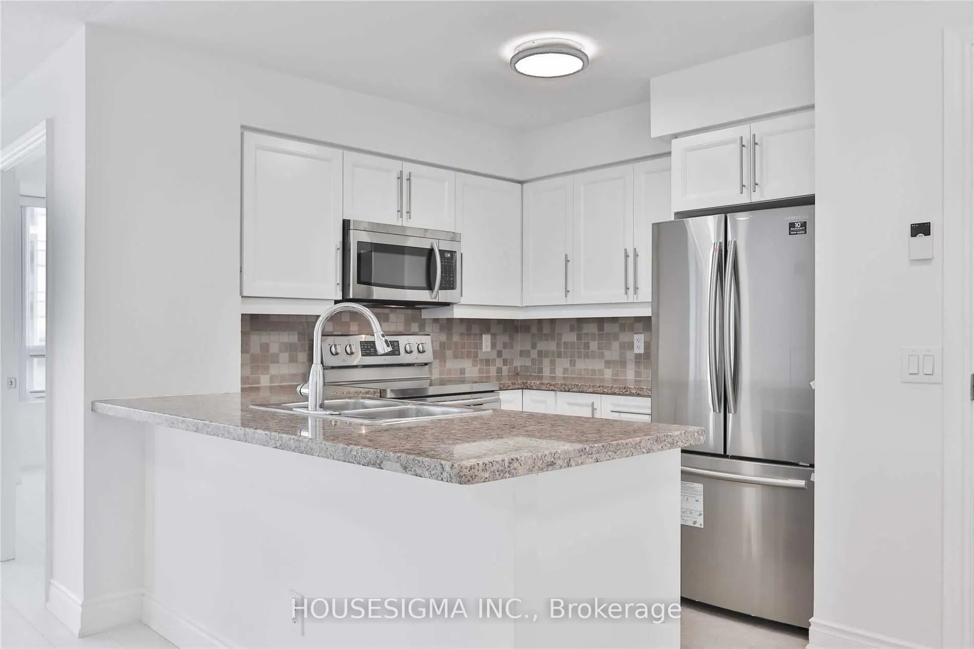 25 Greenview Avenue, #1826