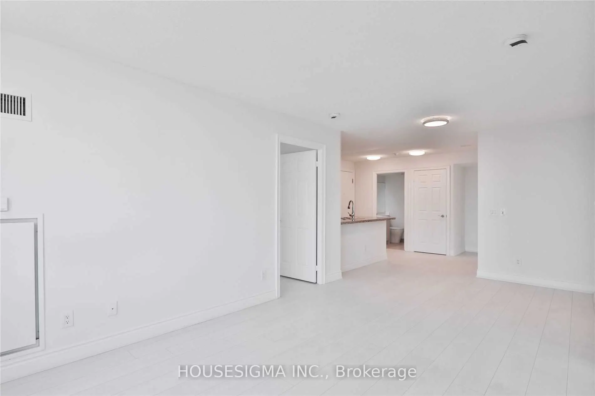 25 Greenview Avenue, #1826
