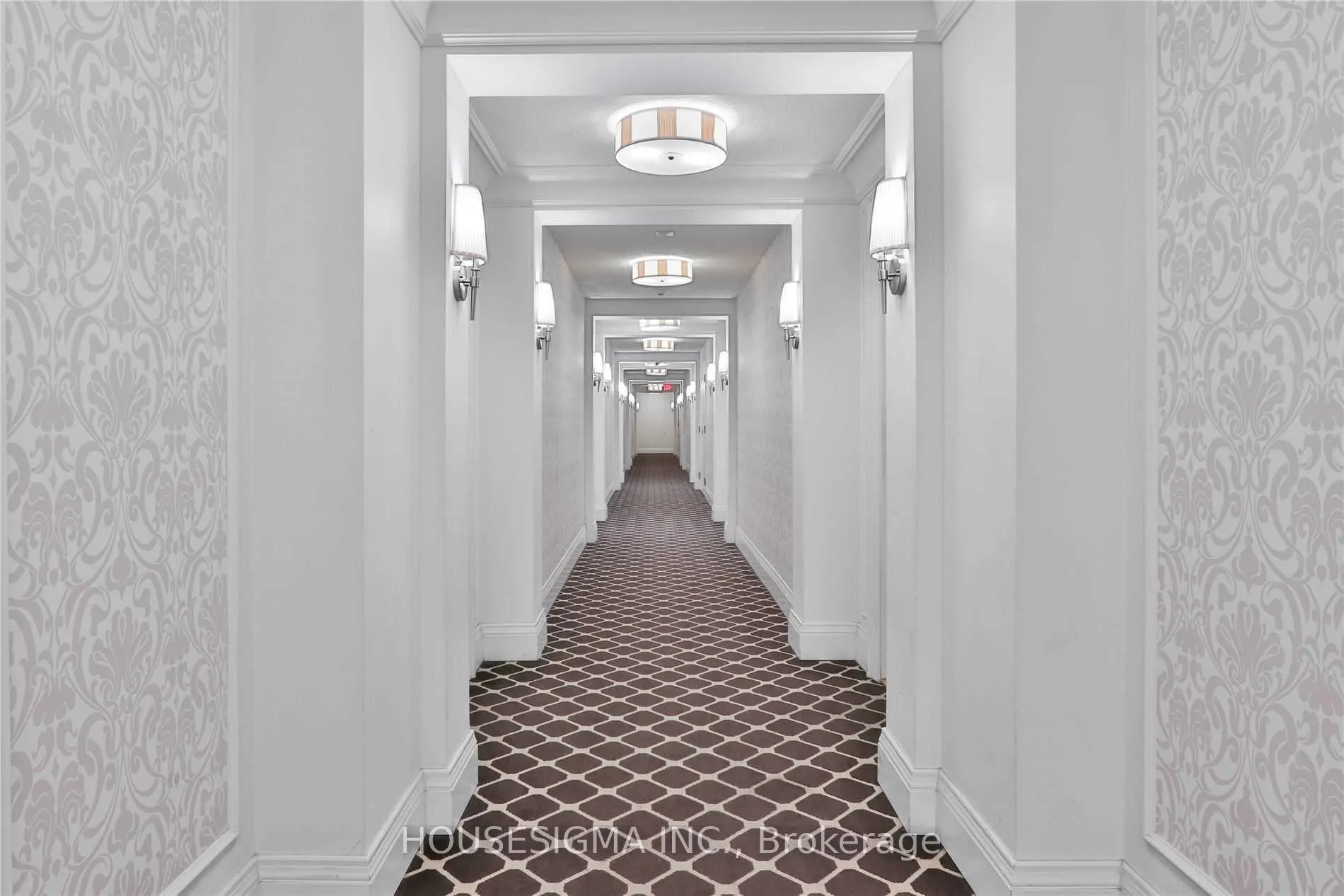 25 Greenview Avenue, #1826
