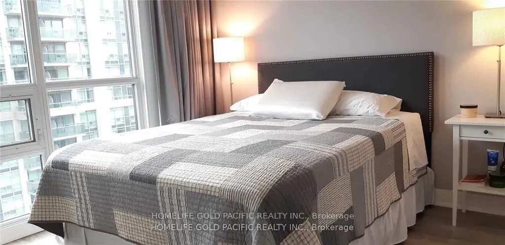 23 Sheppard Avenue E, #809