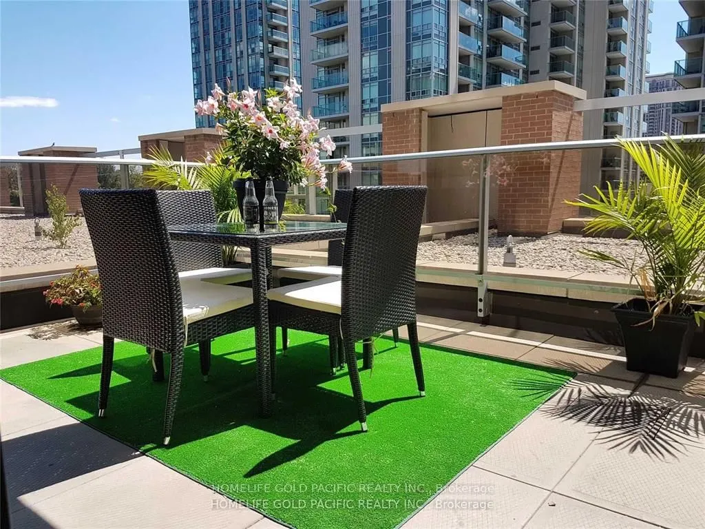 23 Sheppard Avenue E, #809