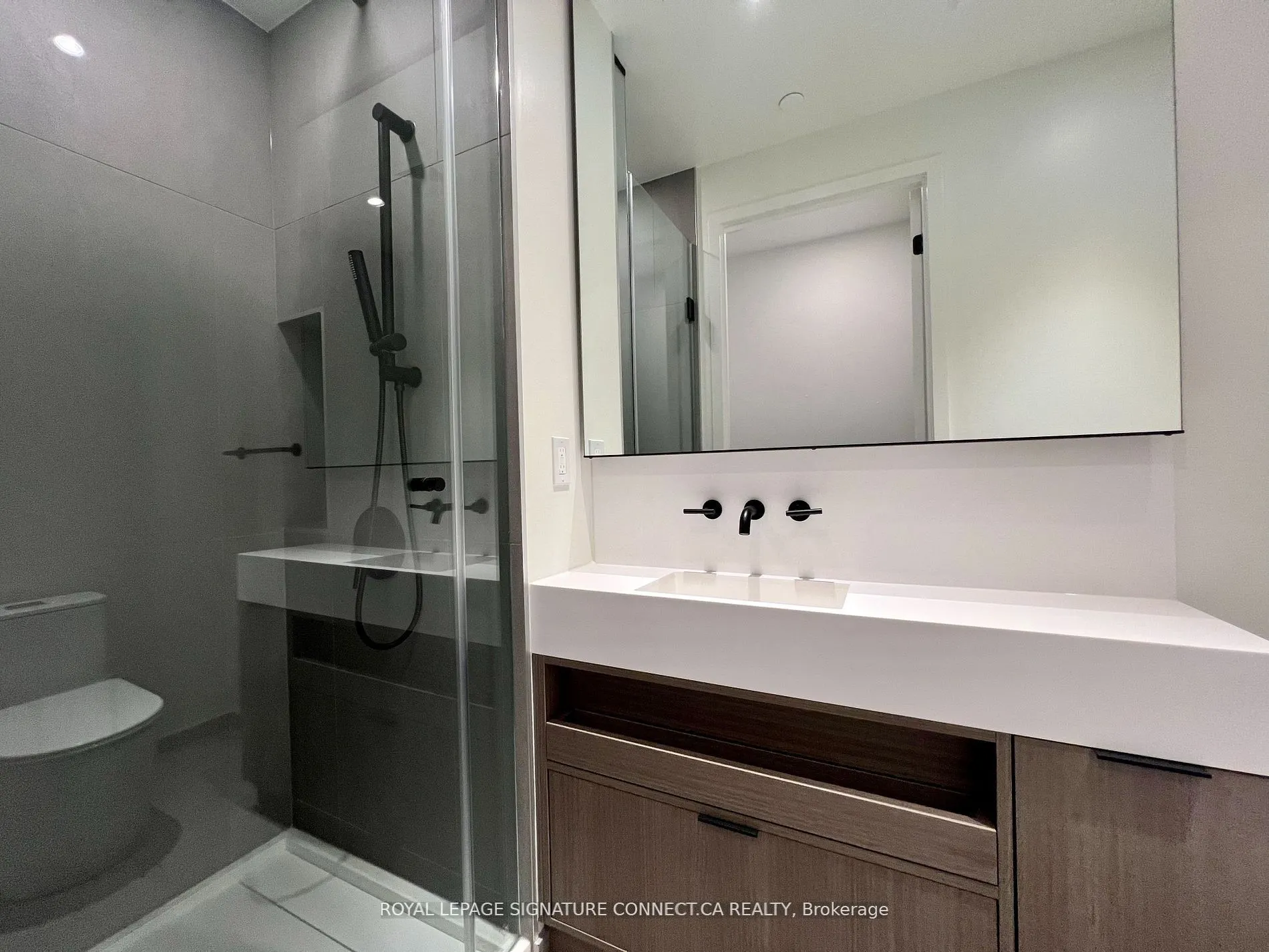 55 Charles Street E, #2605