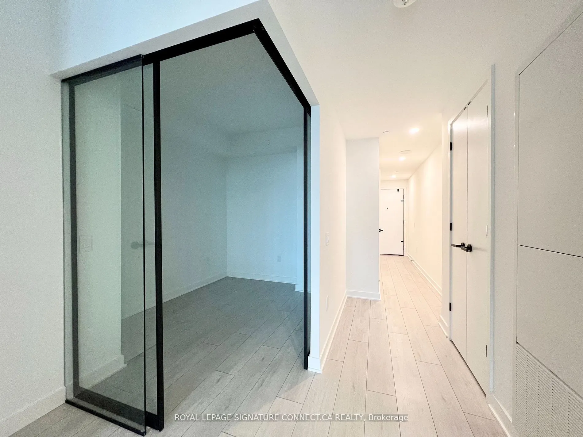 55 Charles Street E, #2605