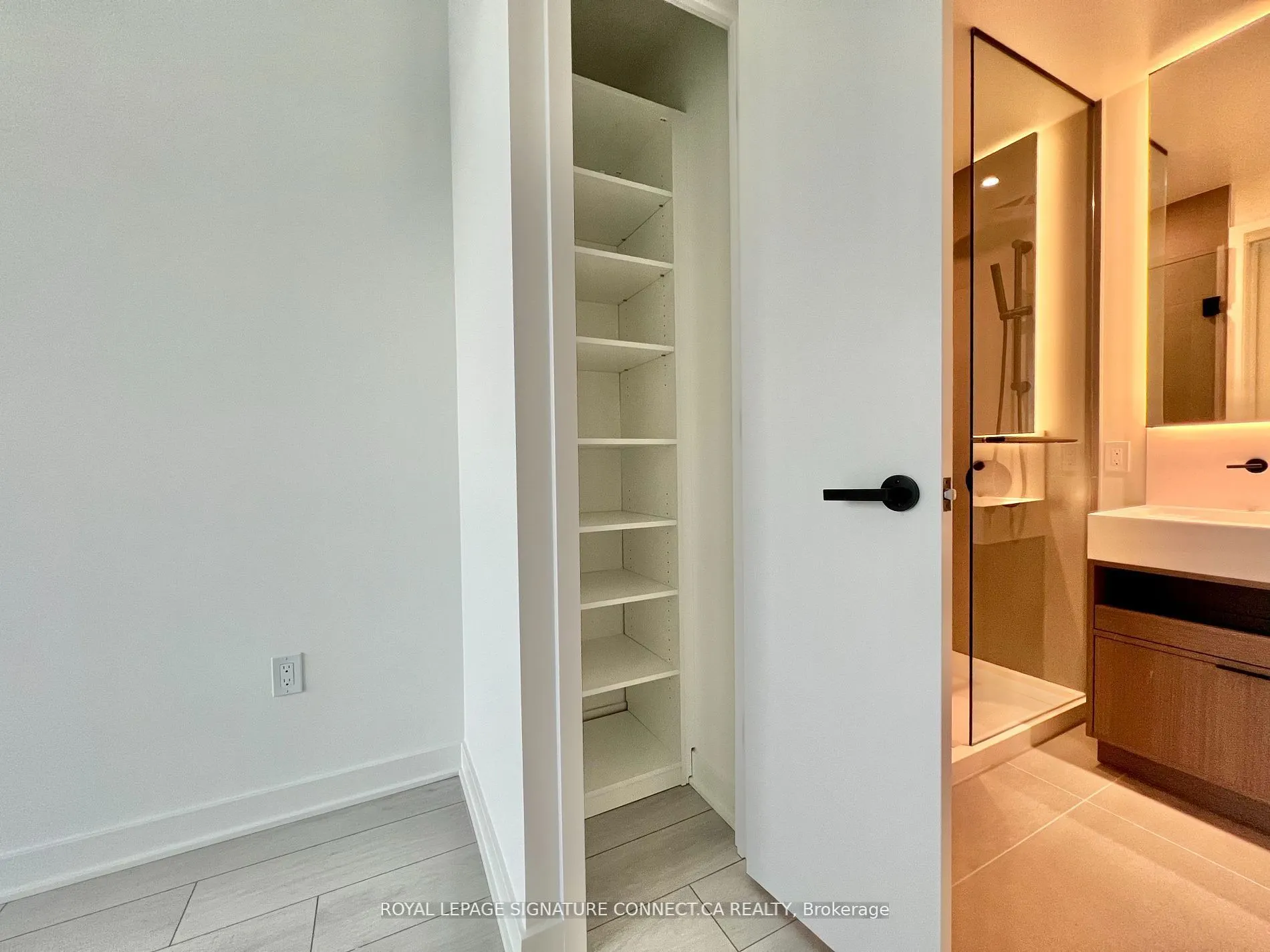 55 Charles Street E, #2605