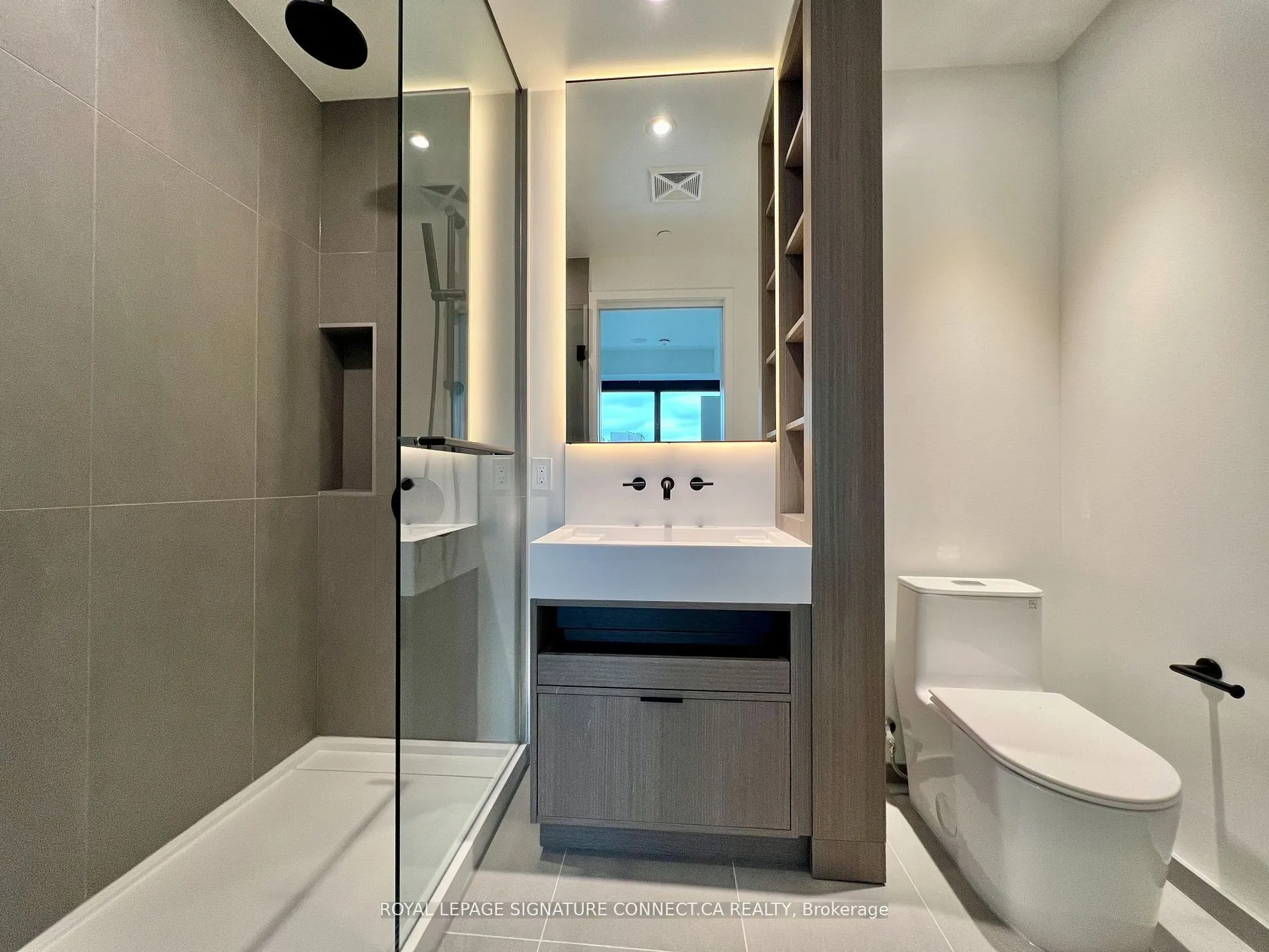 55 Charles Street E, #2605