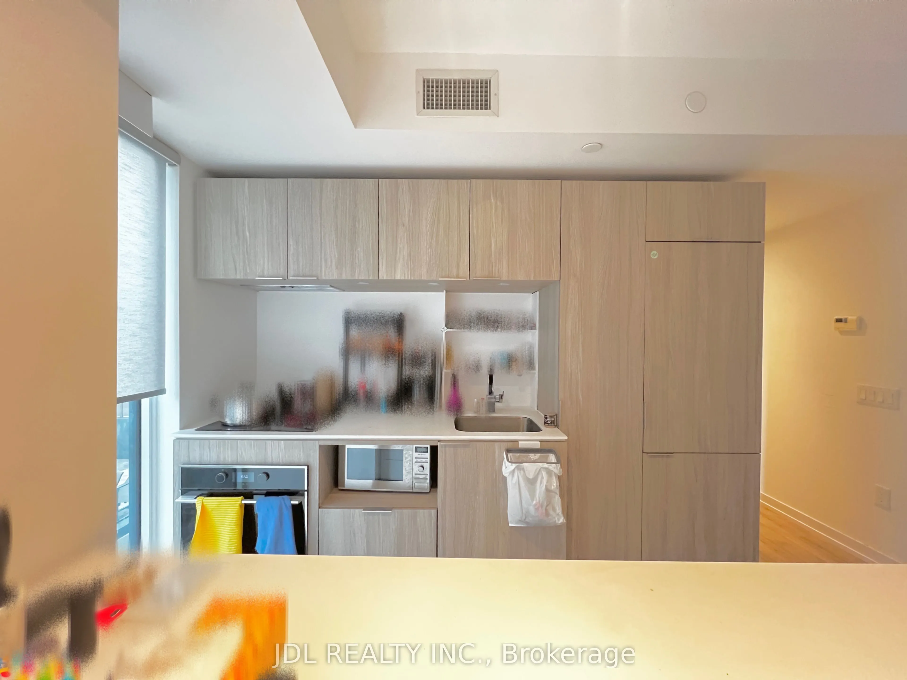 77 Shuter Street, #1002