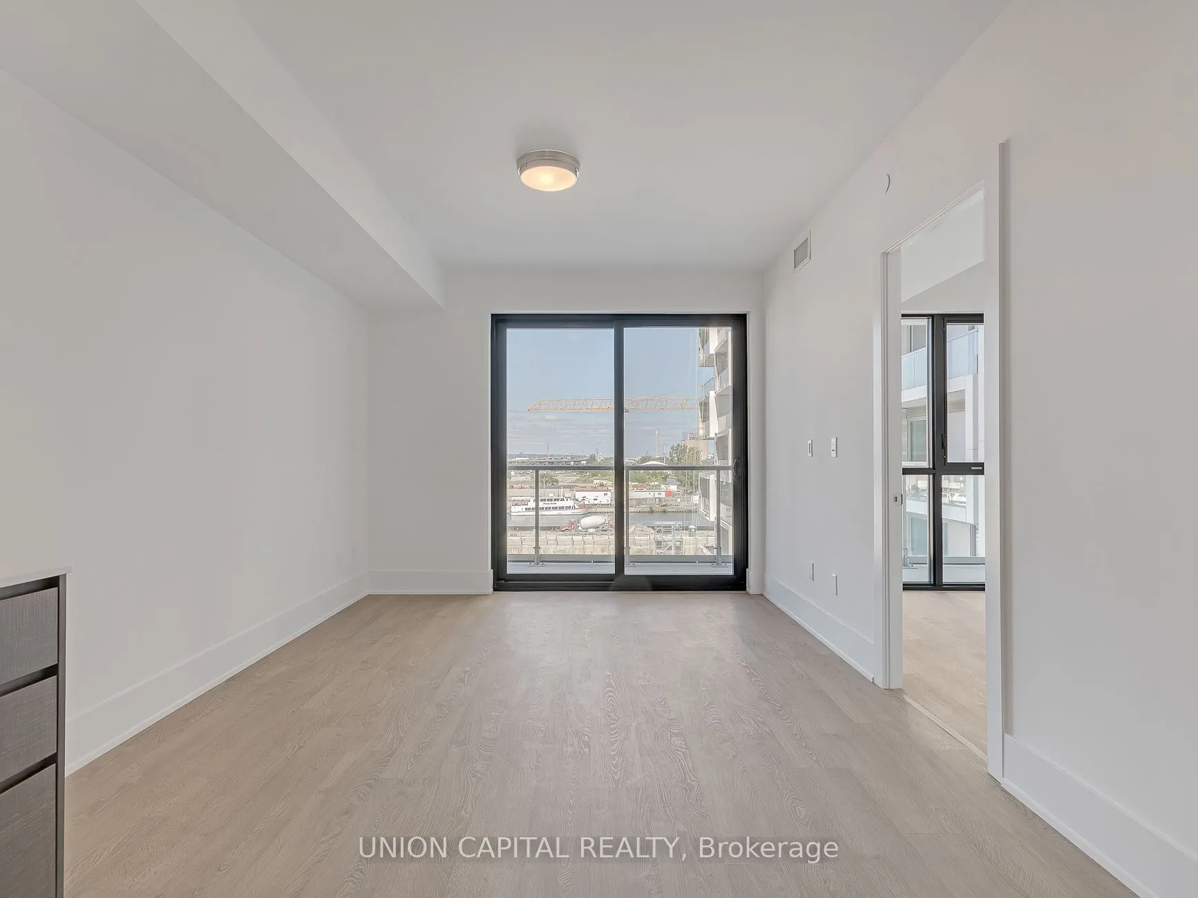 118 Merchants Wharf Avenue, #418